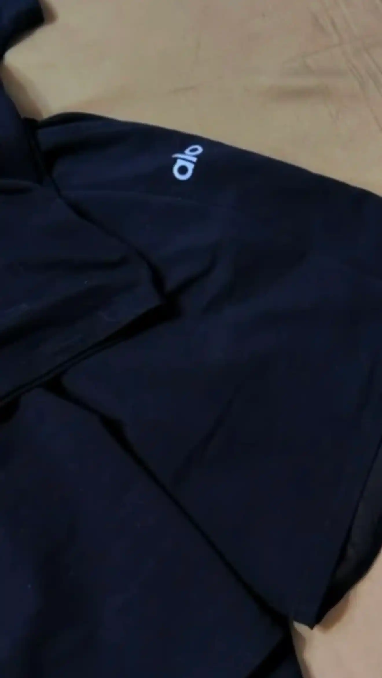 Ayollar yozgi kostyum — futbolka va shorti (paxta XB). S–XL o‘lchamga mos