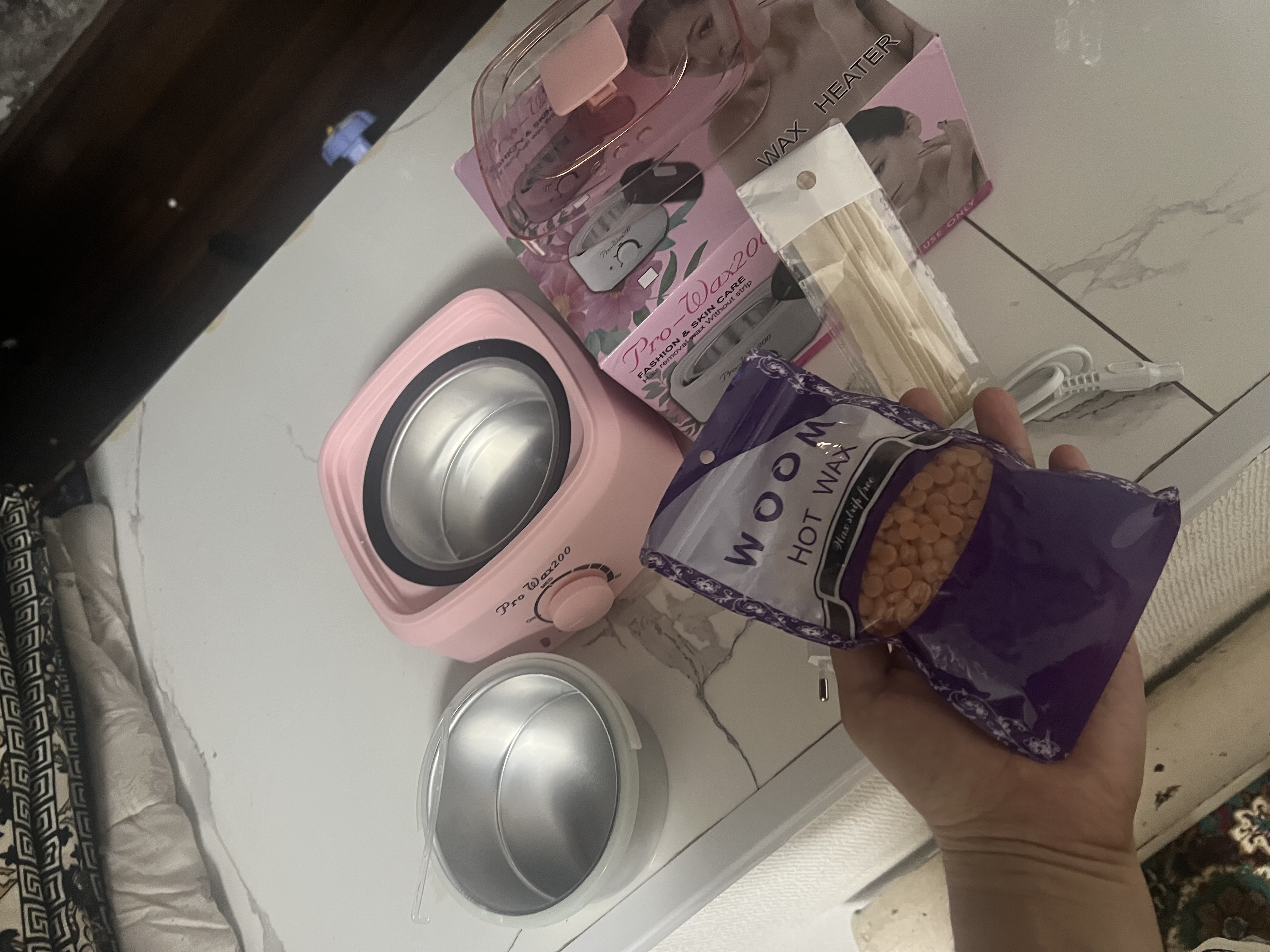 Набор для депиляции 3 в 1: баночный воскоплав Dely, восковые гранулы, шпатели