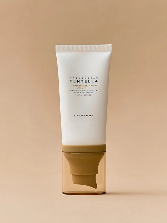 Quyoshdan himoya qiluvchi krem Skin1004 Madagascar Centella, SPF50+, PA++++, 50 ml - 