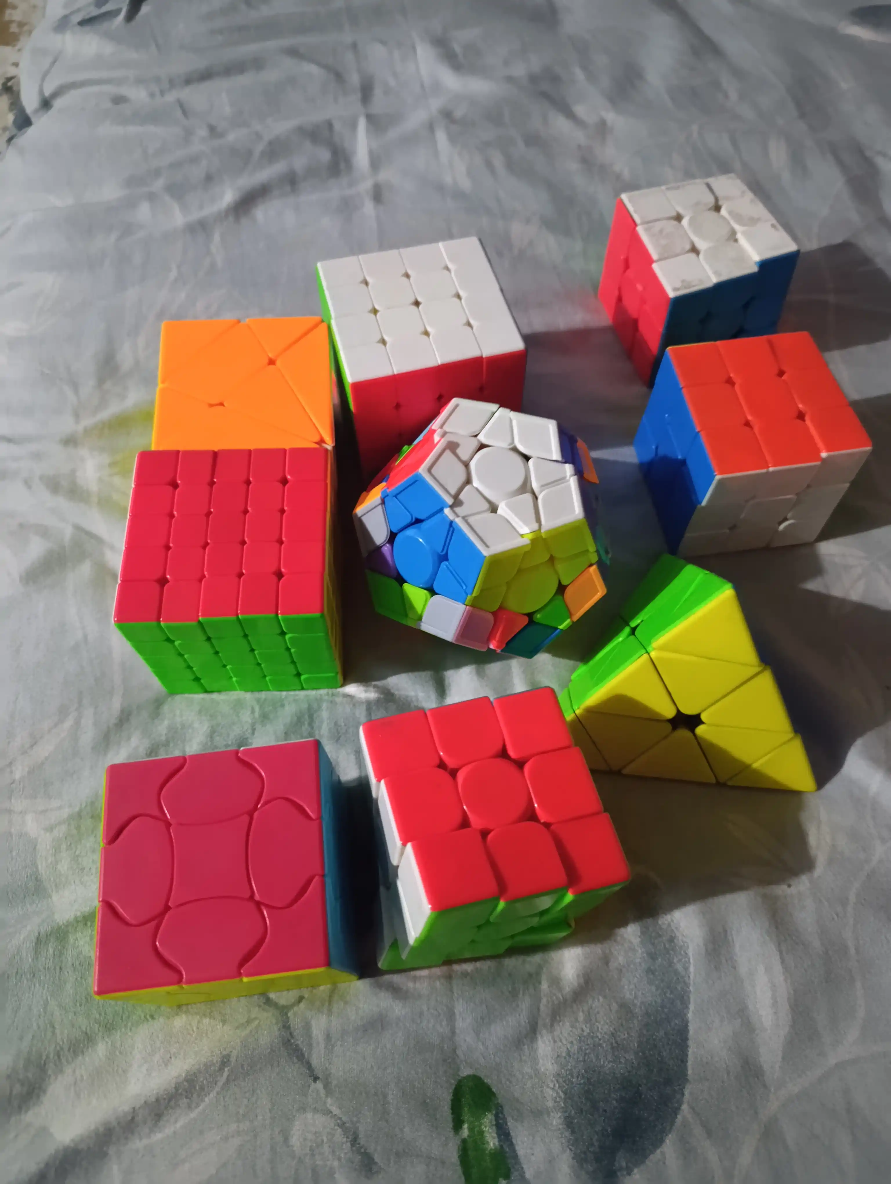 "Megamix" kubik rubik boshqotirmasi - rivojlantiruvchi,stressga qarshi o‘yinchoq