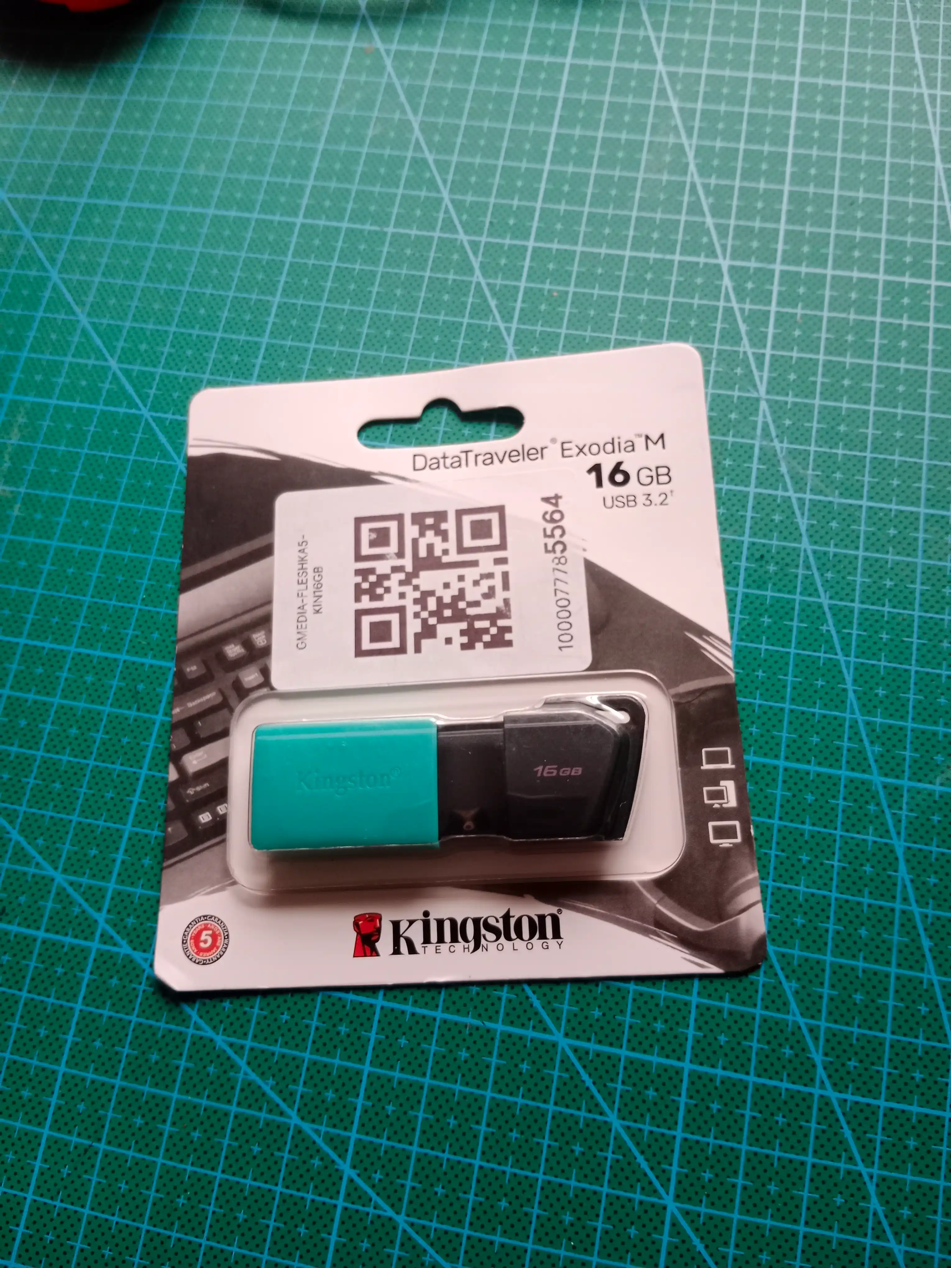USB-флешка Kingston DataTraveler Dubai для компьютера