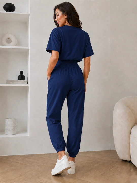 Ayollar uchun oq, pushti, toq kok sport komplekt yozgi kostyum, oversize futbolka va shim