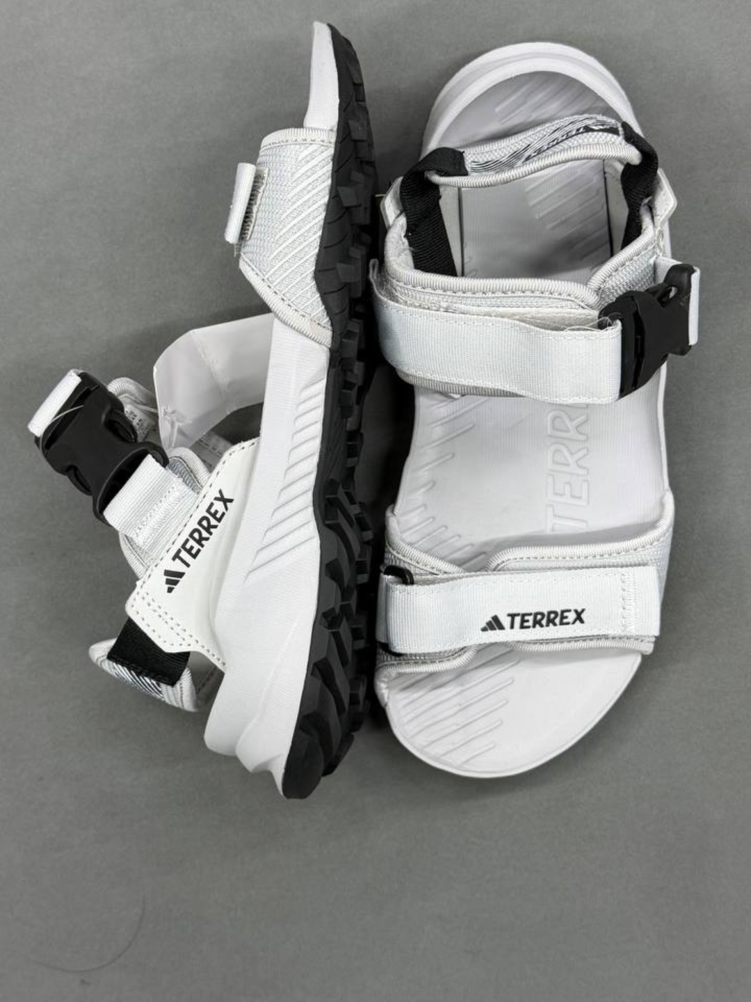 Adidas Terrex erkaklar basanoshkasi, yozgi sport sandal, Made in Vietnam, 40-44