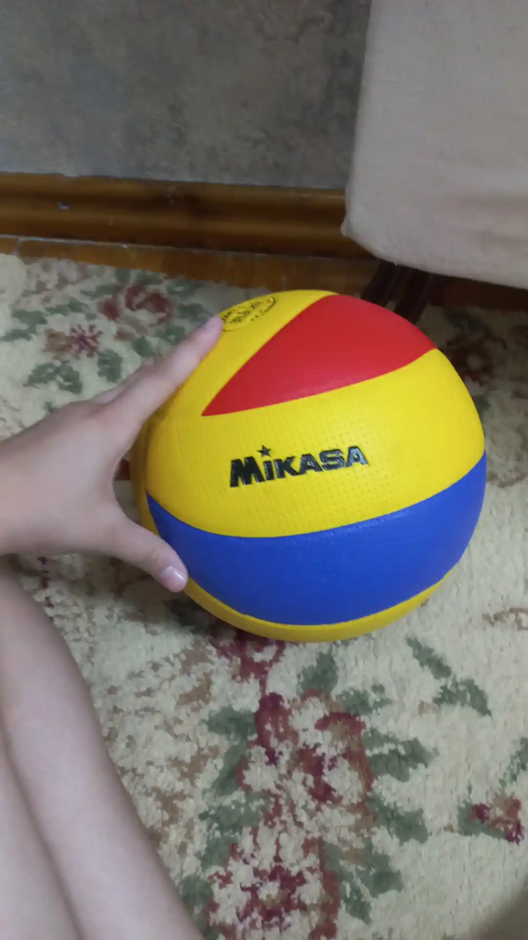 Voleybol, mashg‘ulot uchun to‘p — rasmiy o‘yinlar uchun ideal tanlov
