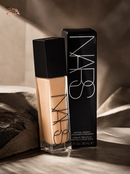 Uzoq saqlanuvchi, yuz rangini tekislovchi, tabiiy finish, NARS Natural Radiant, 2.5 Yukon, 30 ml