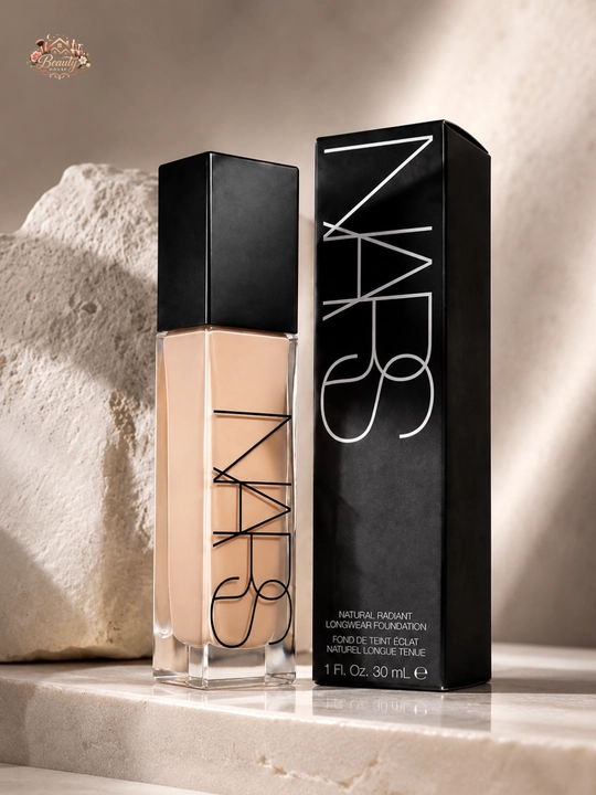 Uzoq saqlanuvchi, yuz rangini tekislovchi, tabiiy finish, NARS Natural Radiant, 2.5 Yukon, 30 ml - 