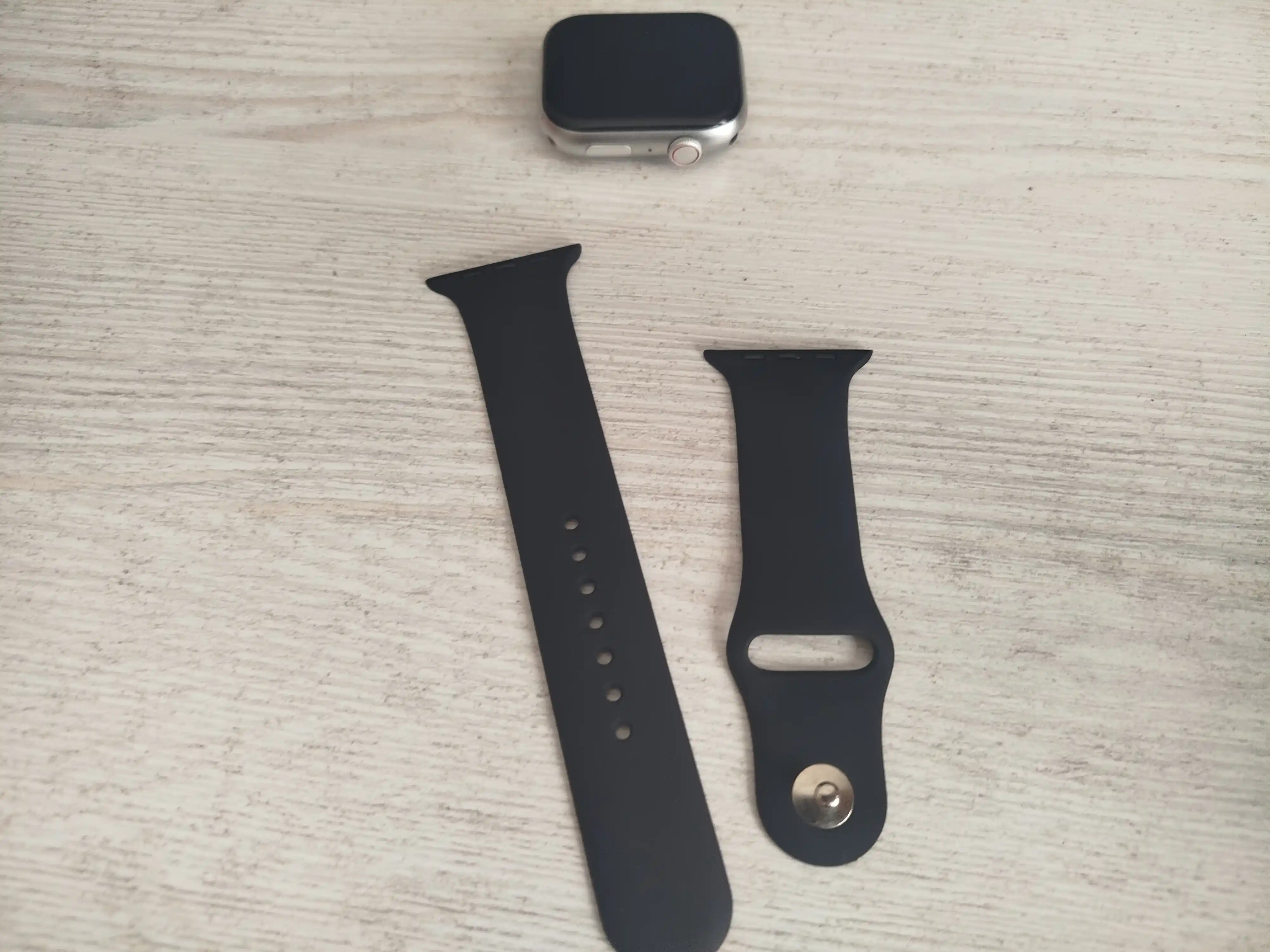 Спортивный силиконовый ремешок для Apple Watch