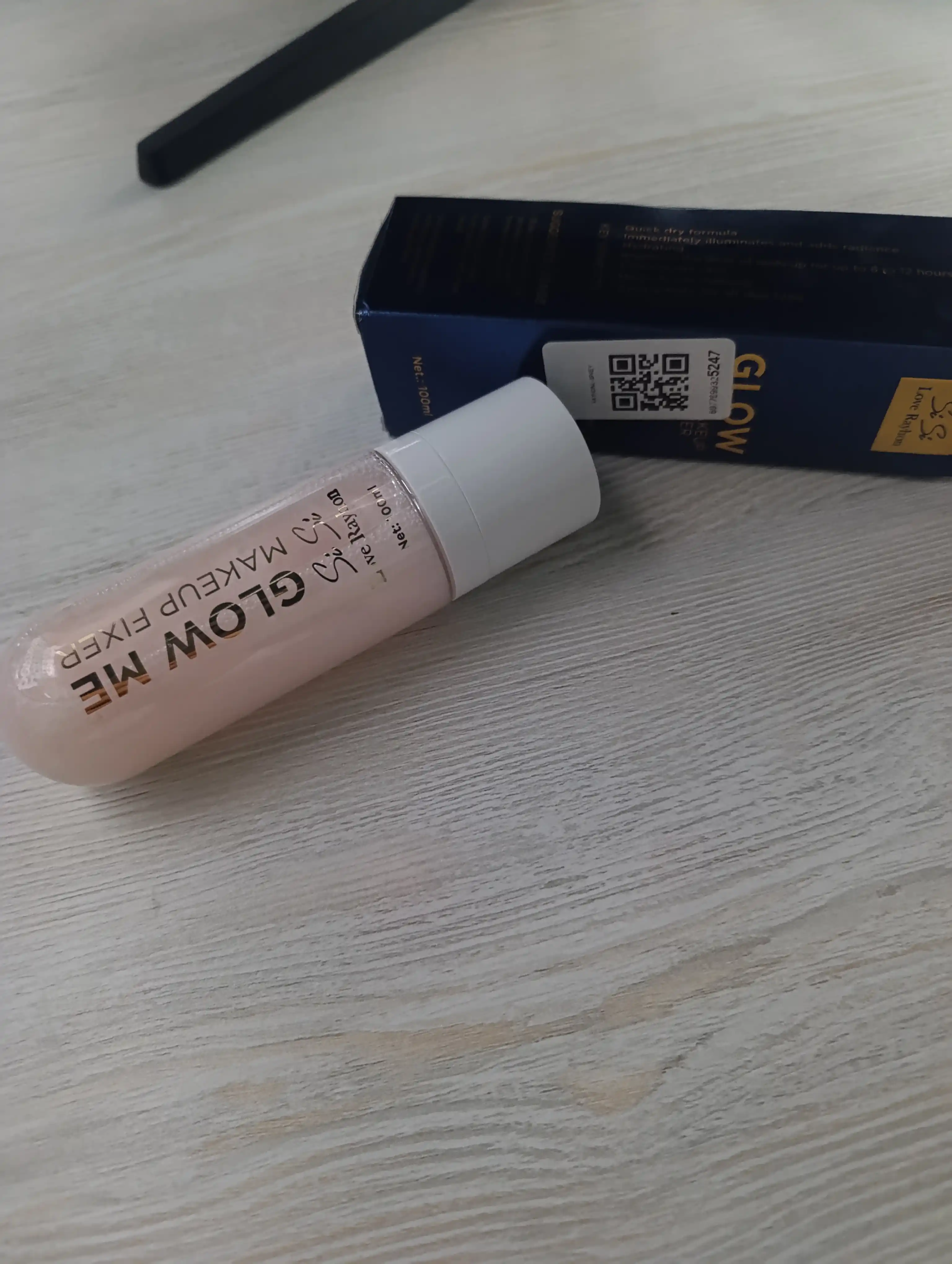 Спрей фиксатор для макияжа Sisi Love Rayhon Glow Me с эффектом сияния 100 мл