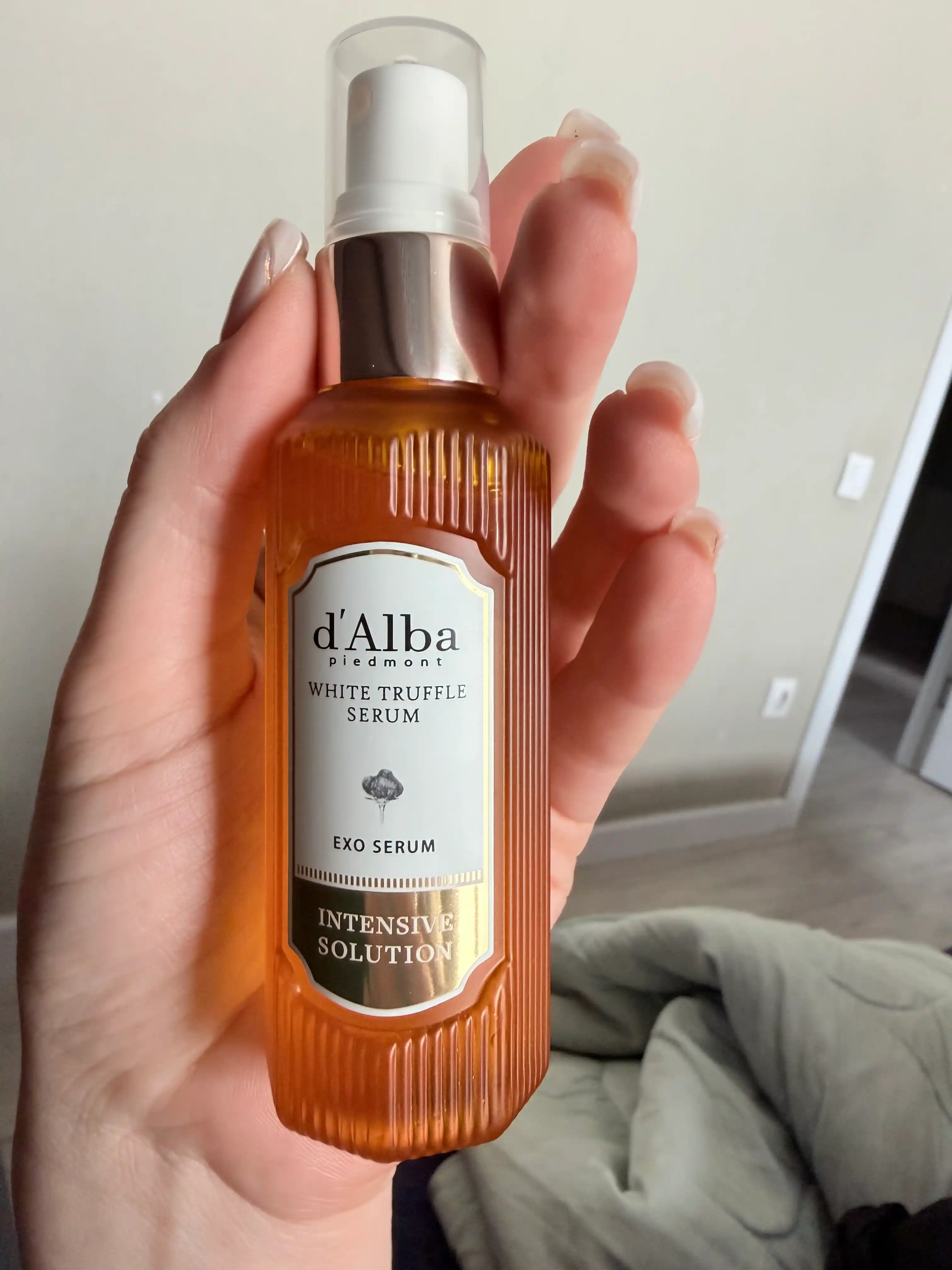 D’Alba White truffle serum zardobi spreyi, kollagen va oq tryufel bilan, 50 ml