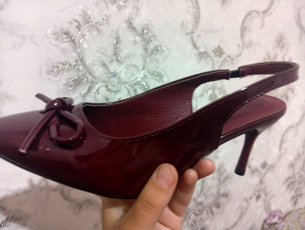 Ayollar uchun poshnali tuflilar, slingback, tufli, poshnali bosonoshka. Malamerka-1 razmer