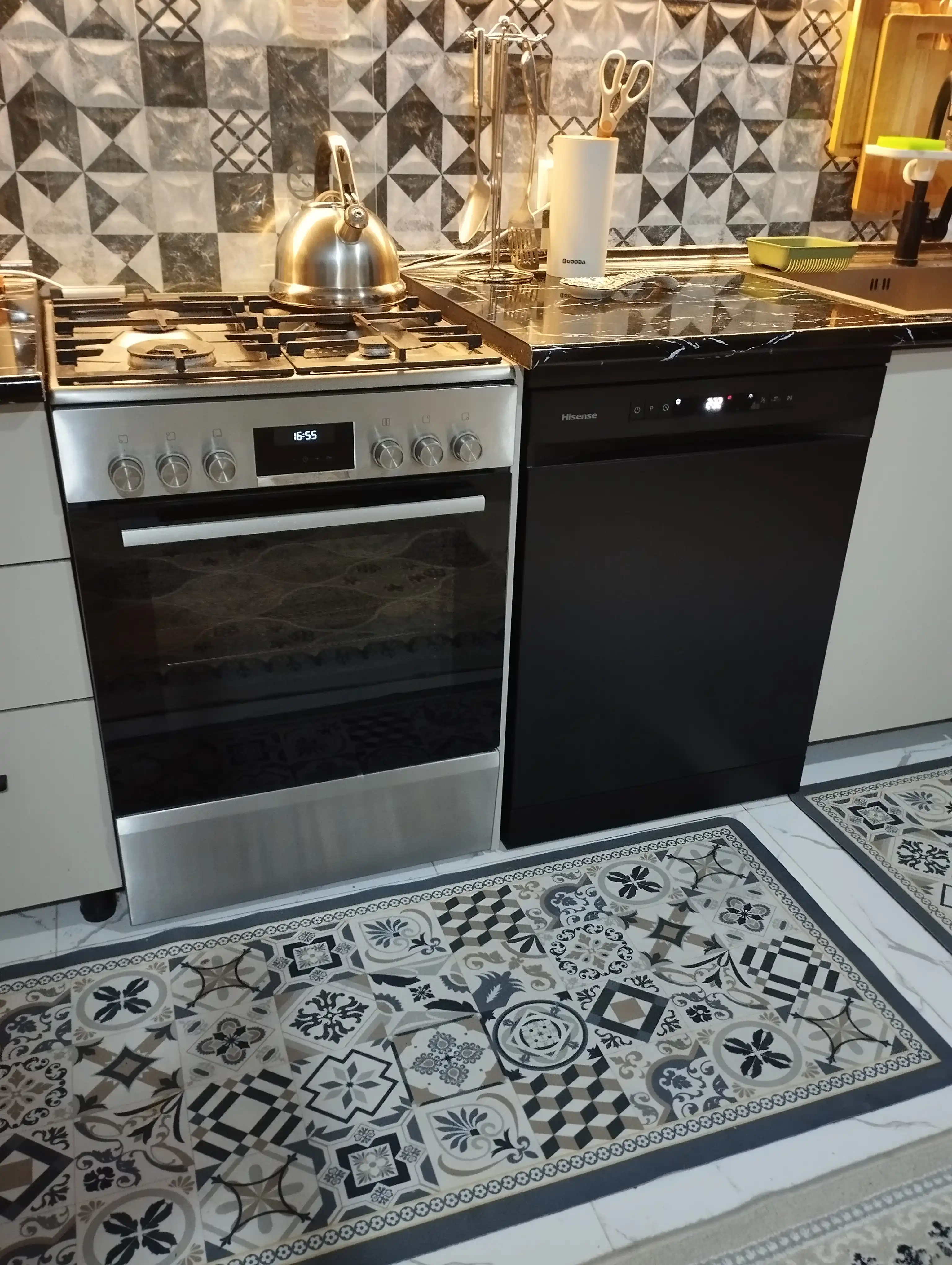 Посудомоечная машина Hisense HS622E90BUK Hi4, 60 см, 13 комплектов, класс E, черная