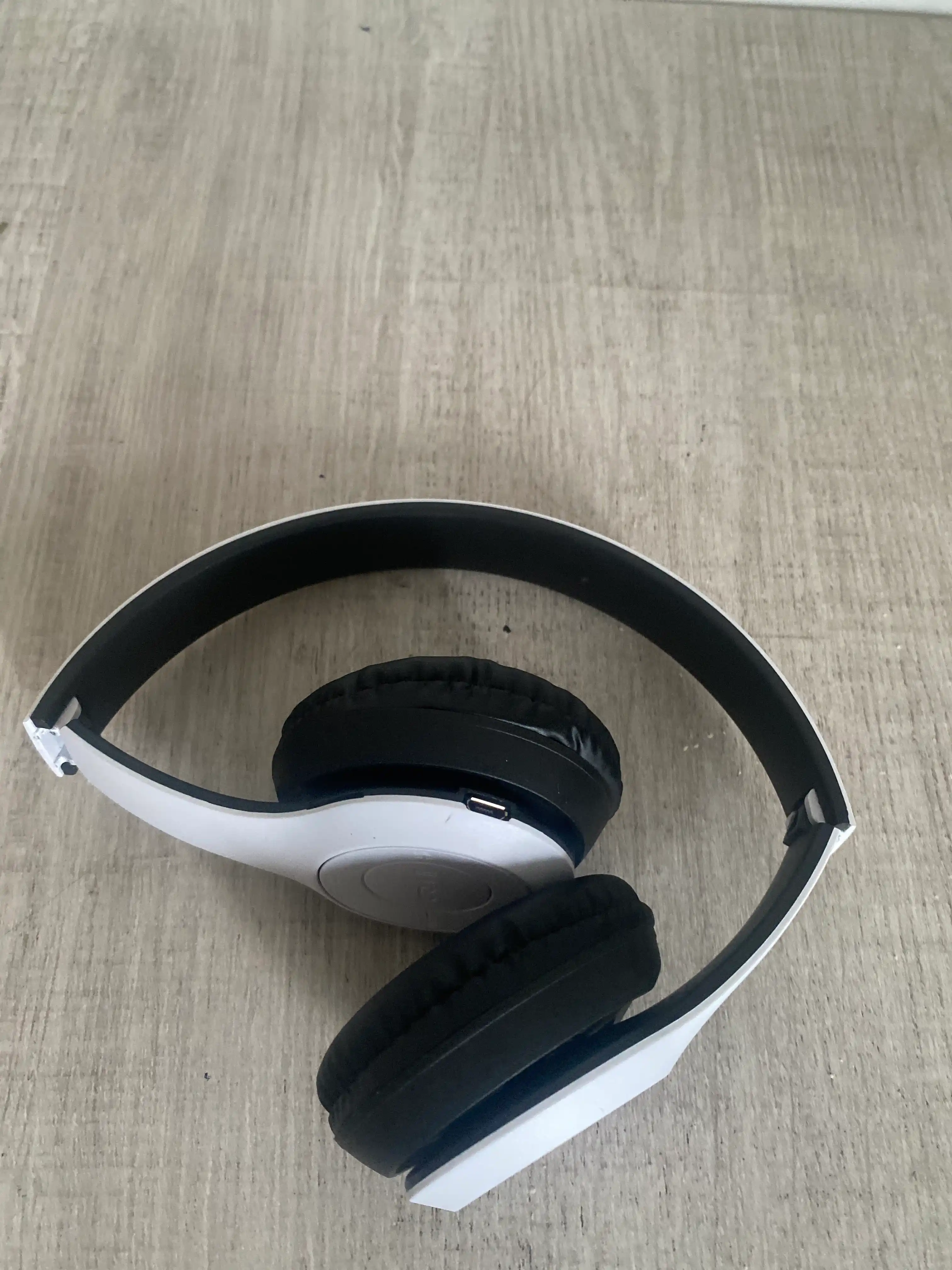P47 Simsiz naushnik — Bluetooth, kuchli bass, mikrofon, qulay dizayn