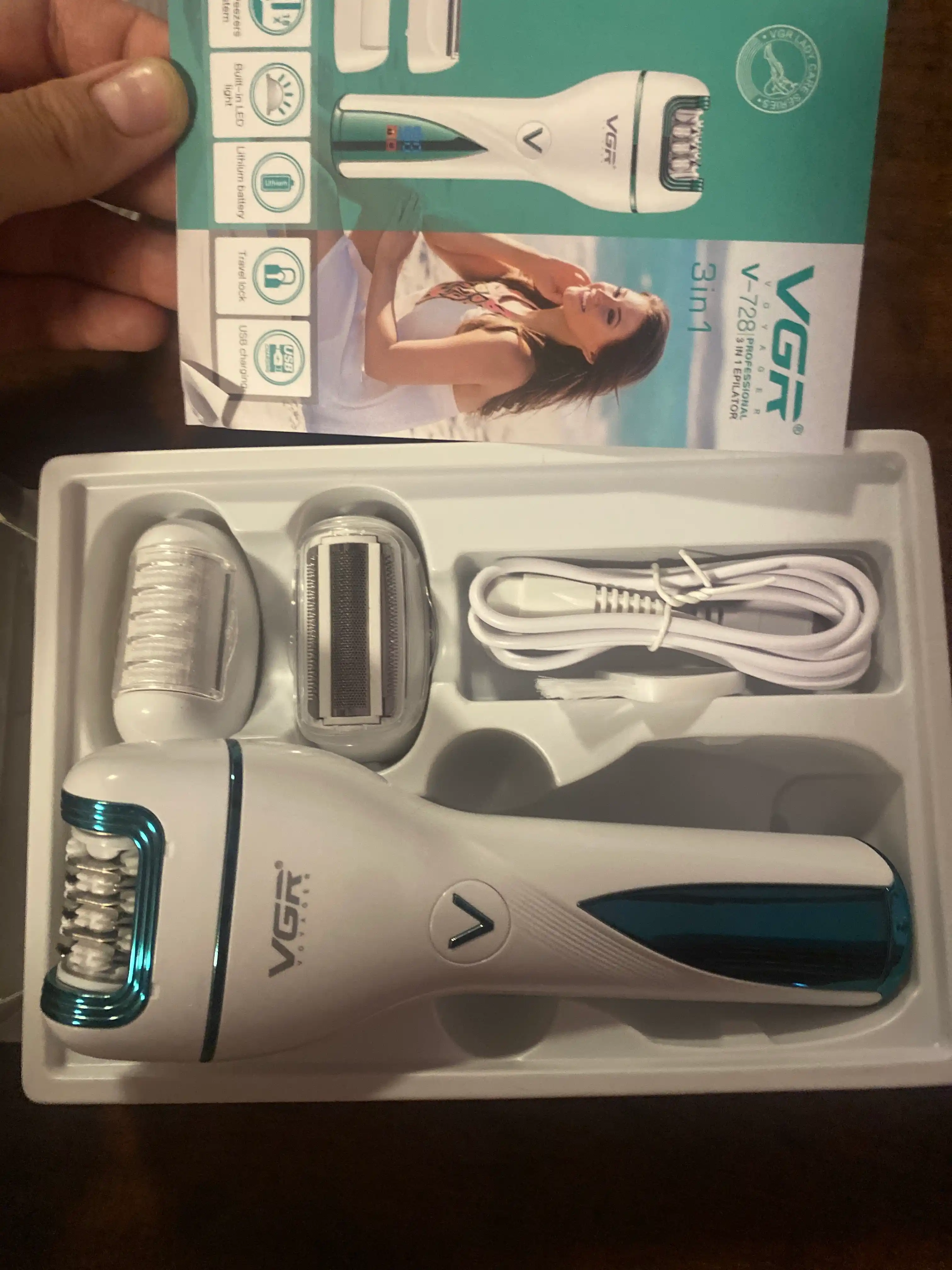 Professional epilyator modeli VGR V-728 simsiz, ayollar tanasi uchun