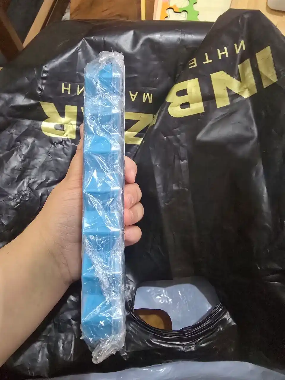 Форма для льда силиконовая с крышкой, фигурная формочка для заморозки, 37 ячеек многоразов