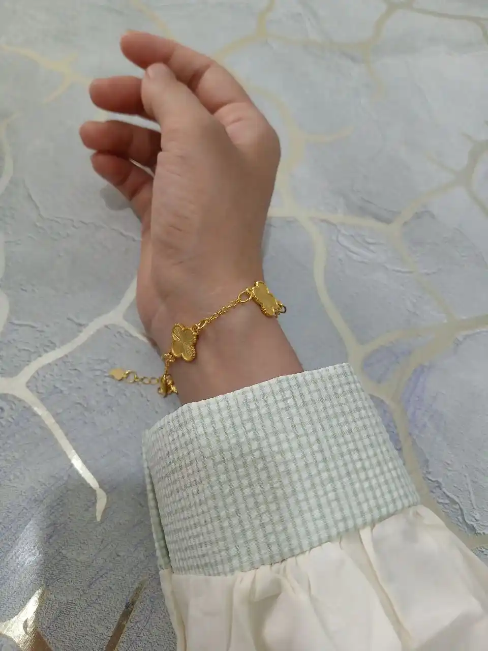 Brasletlar ayollar uchun