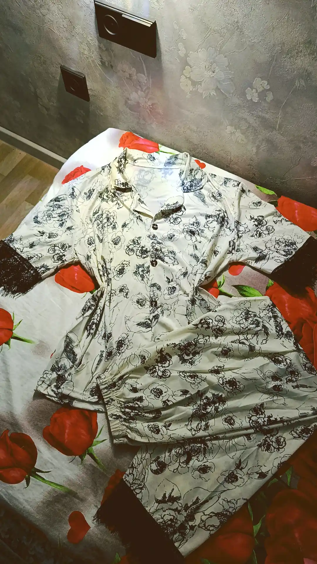 Ayollar pijama komplekt, uy uchun 4 tasi 1 da