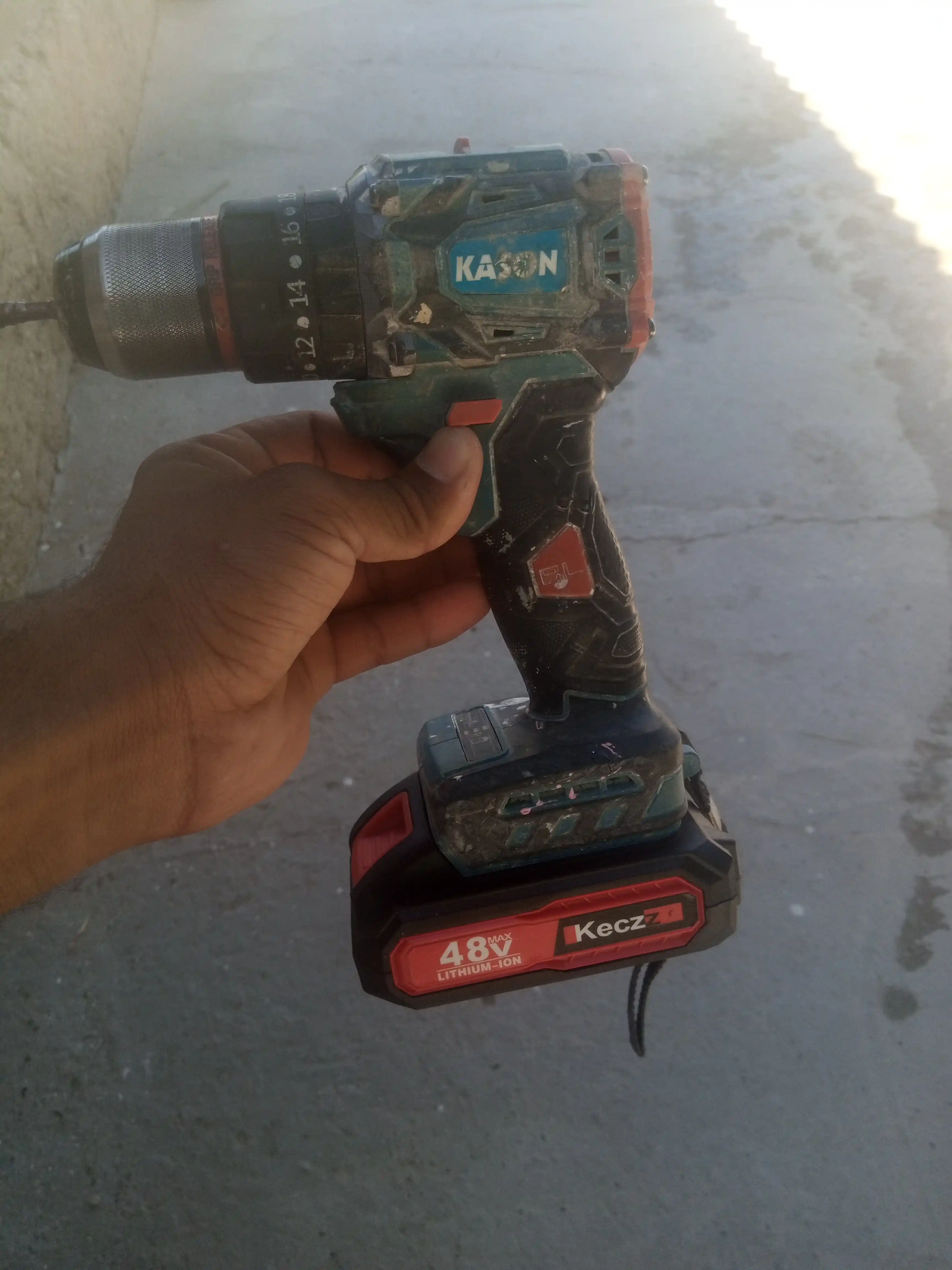 Shurupovert va lazer uchun batareyka 21V, 36V, 48V, 98V