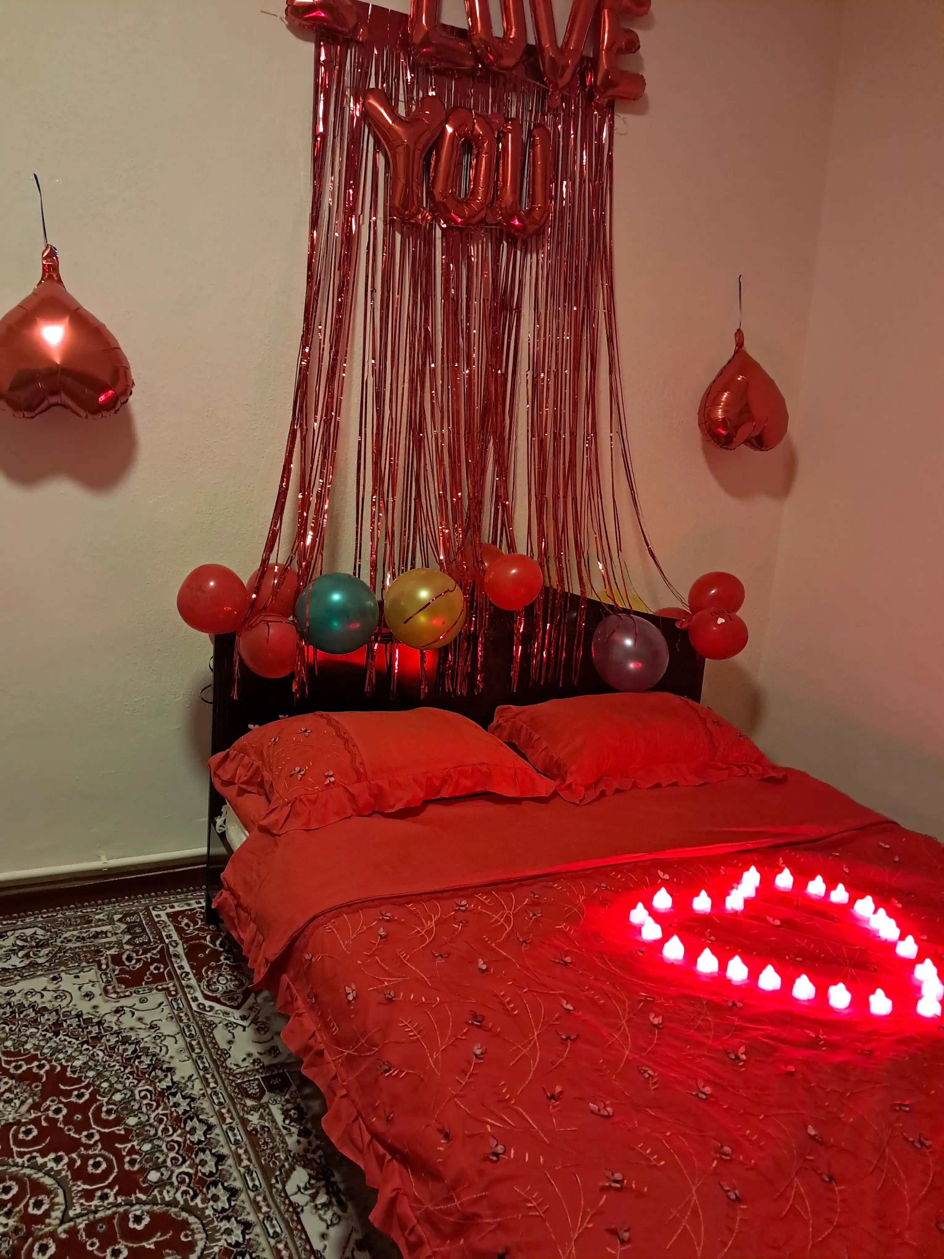 Dekorativ parda - yomg'ir, bayram, foto zona, yangi yil, tug'ilgan kun uchun, 2 x 1 metr