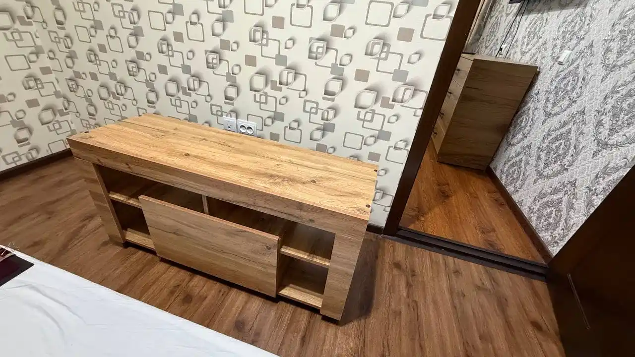 Тумба-подставка под телевизор LEETO, напольная, полностью собранная, 110*55*35 см