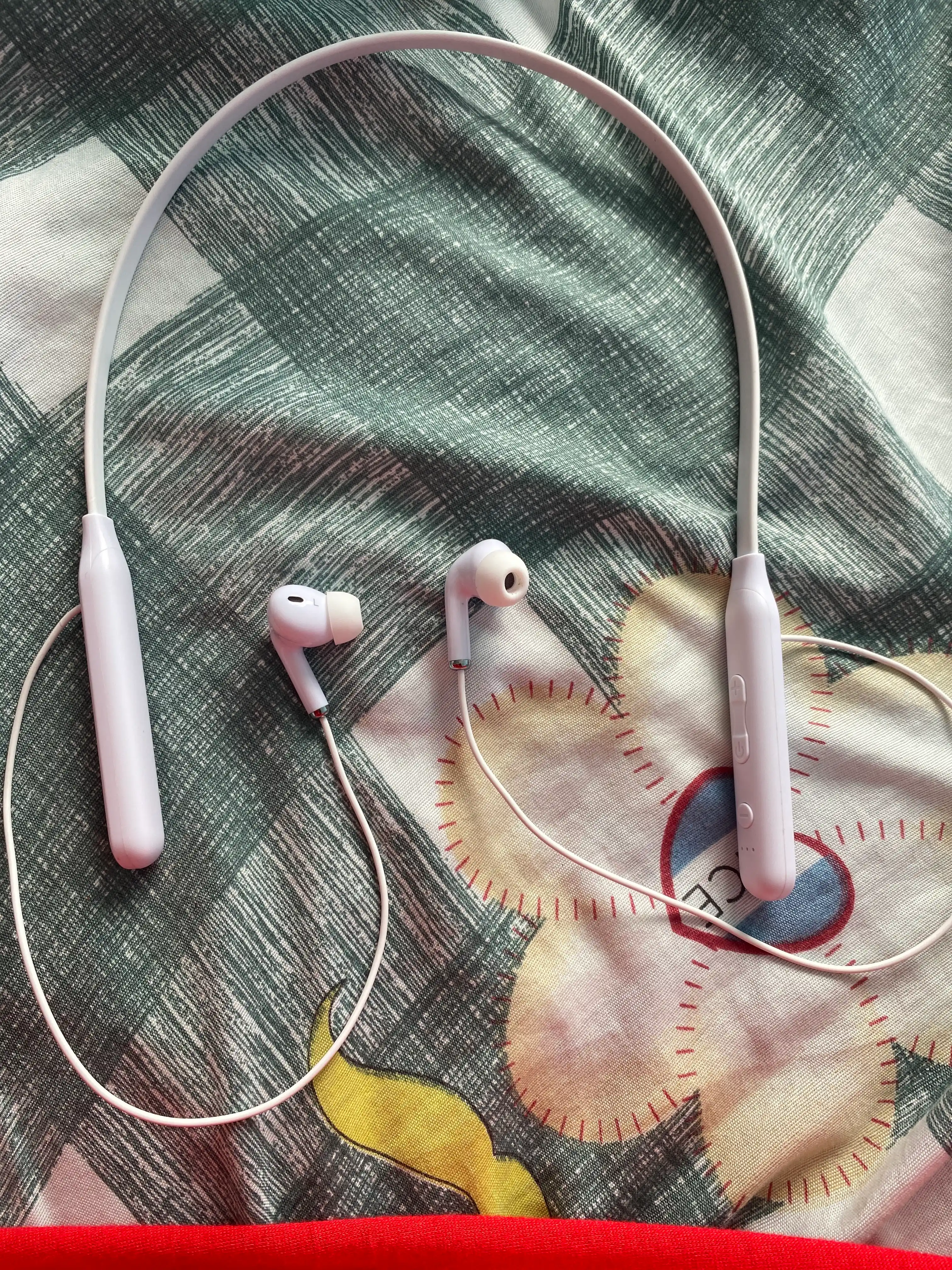 Simsiz quloqchin KIN KL02, Bluetooth garnitura, 5 soat ishlash, 2ta qurilmaga ulanish