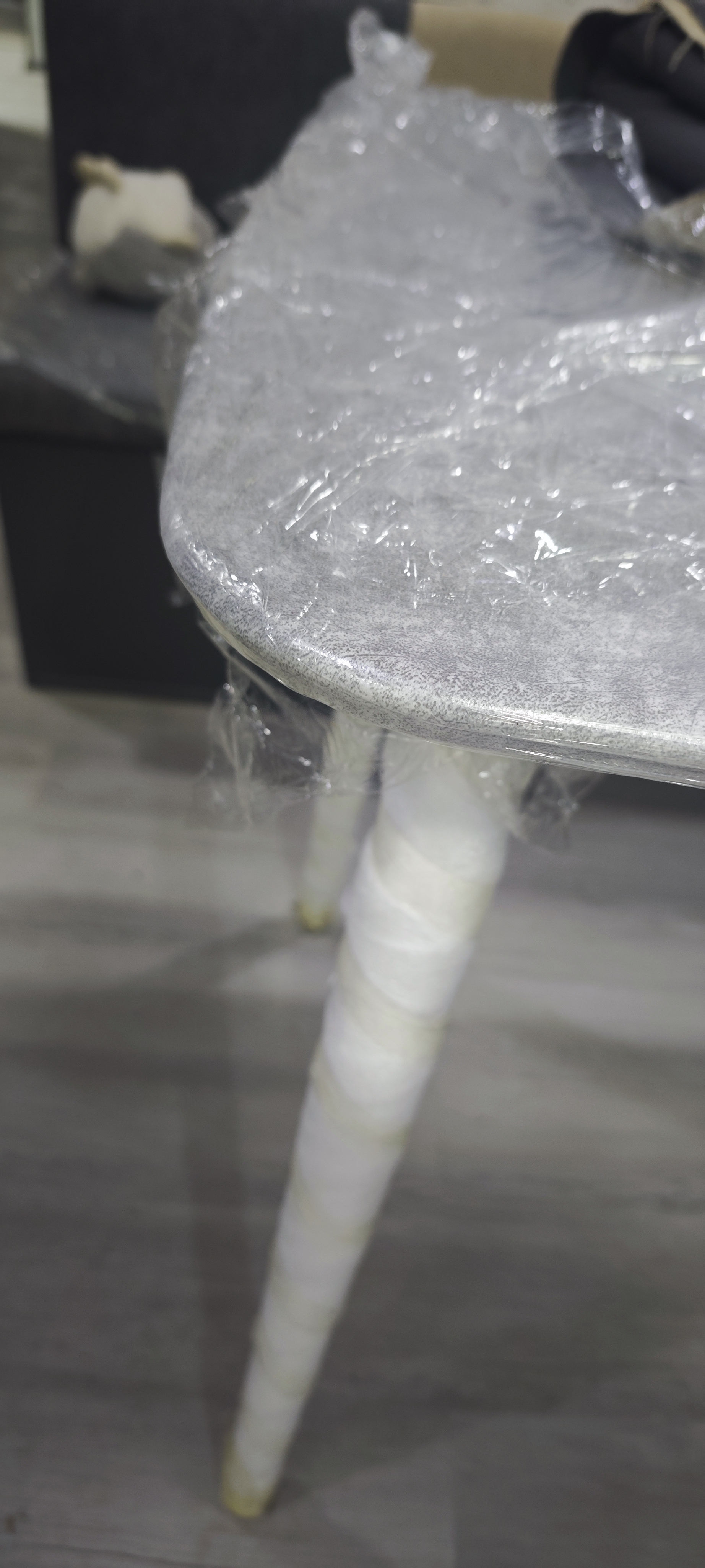 AIKO Oslo ovqatlanish stoli, uy va ofis uchun oshxona stoli