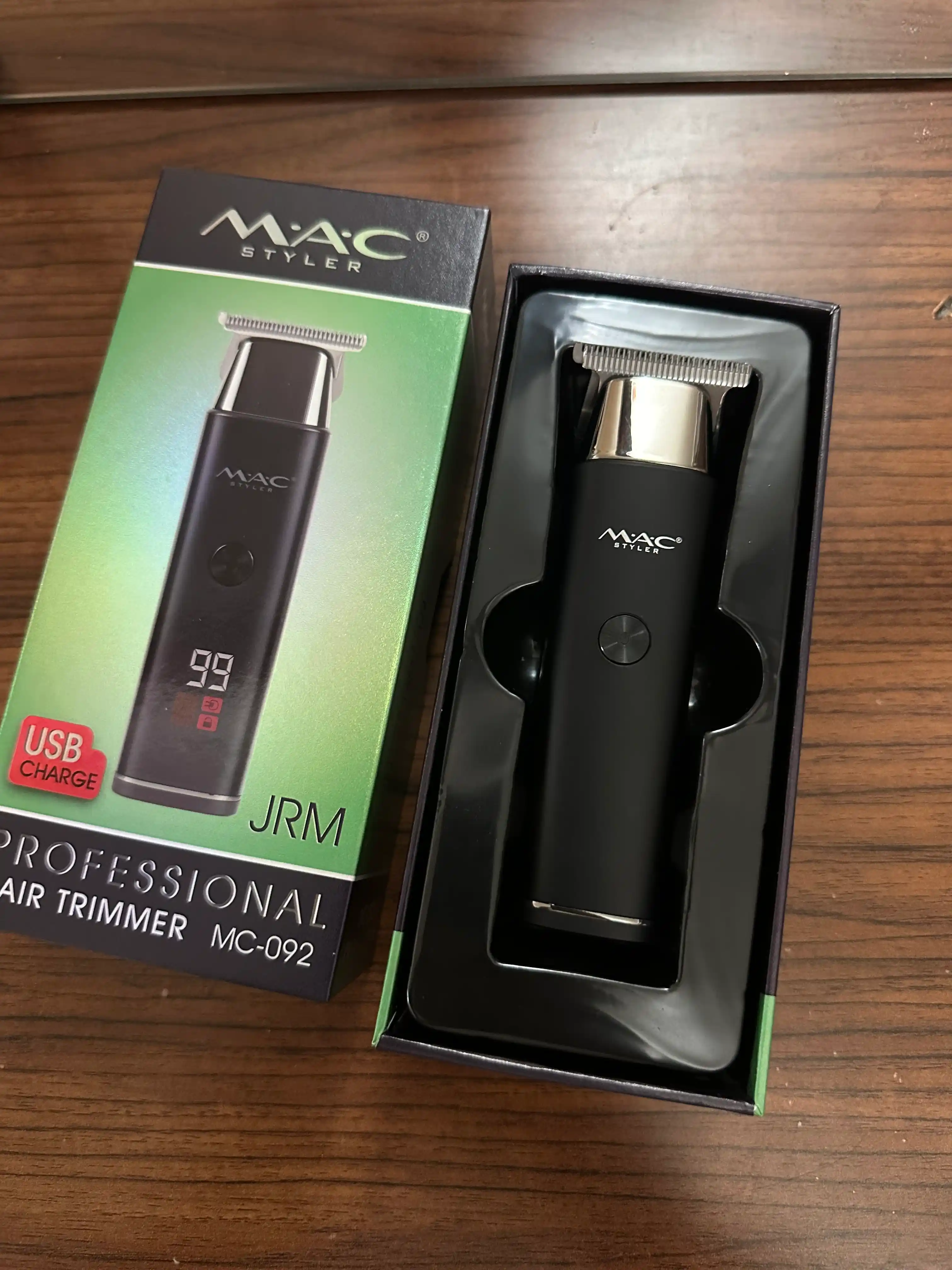 Simsiz soch olish mashinasi, MAC  LED displeyli soqol trimmer