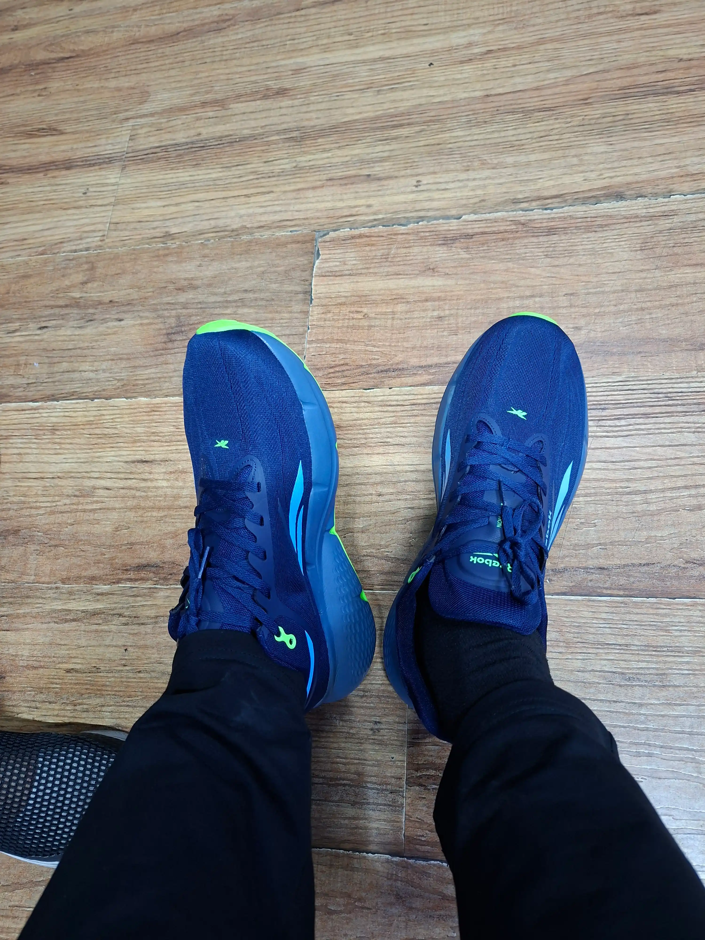 Кроссовки в стиле Eco-friendly Reebok: для тренировок, бега и фитнеса