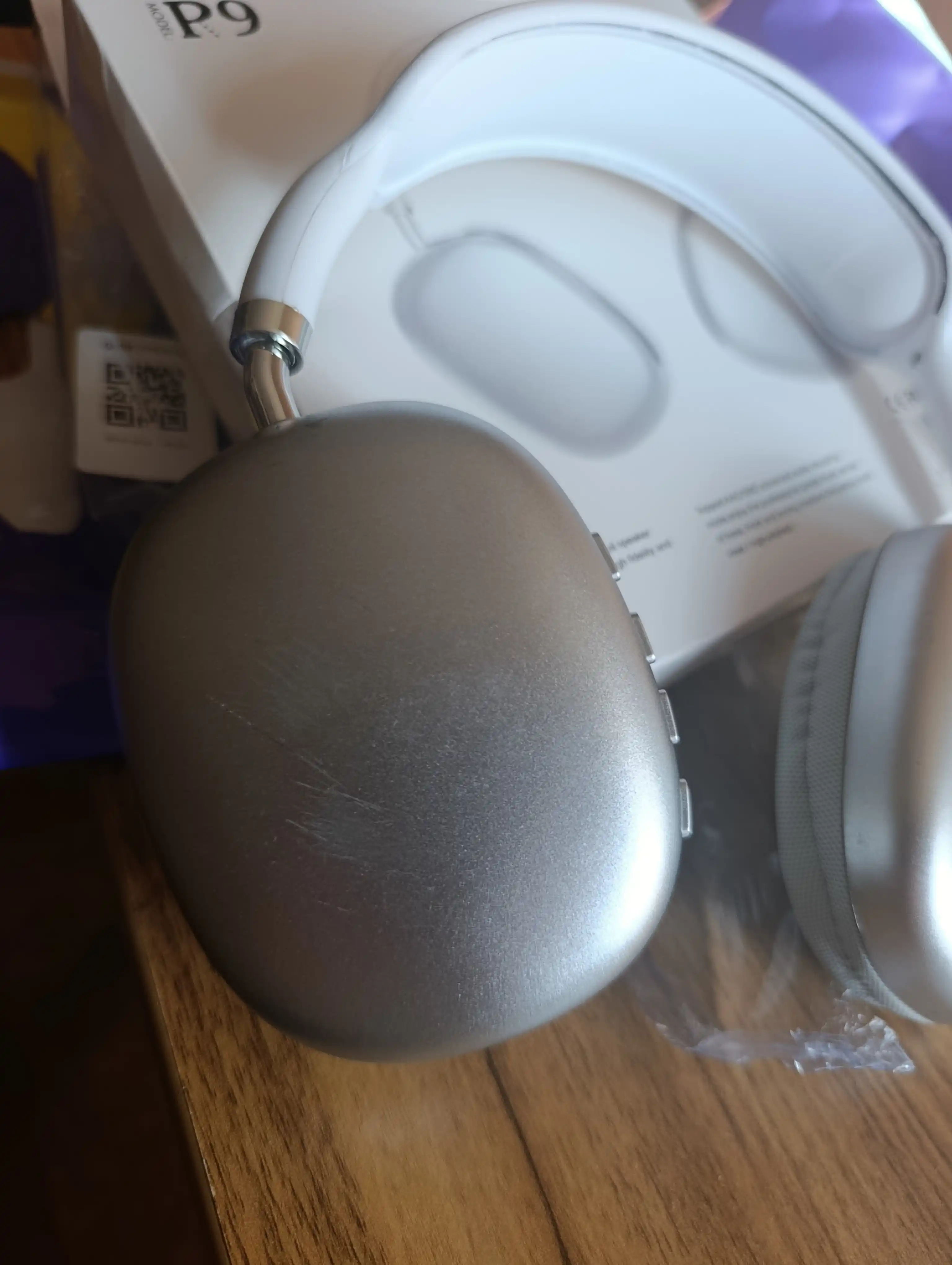 Simsiz Bluetooth P9 quloqchinlari mikrofon bilan
