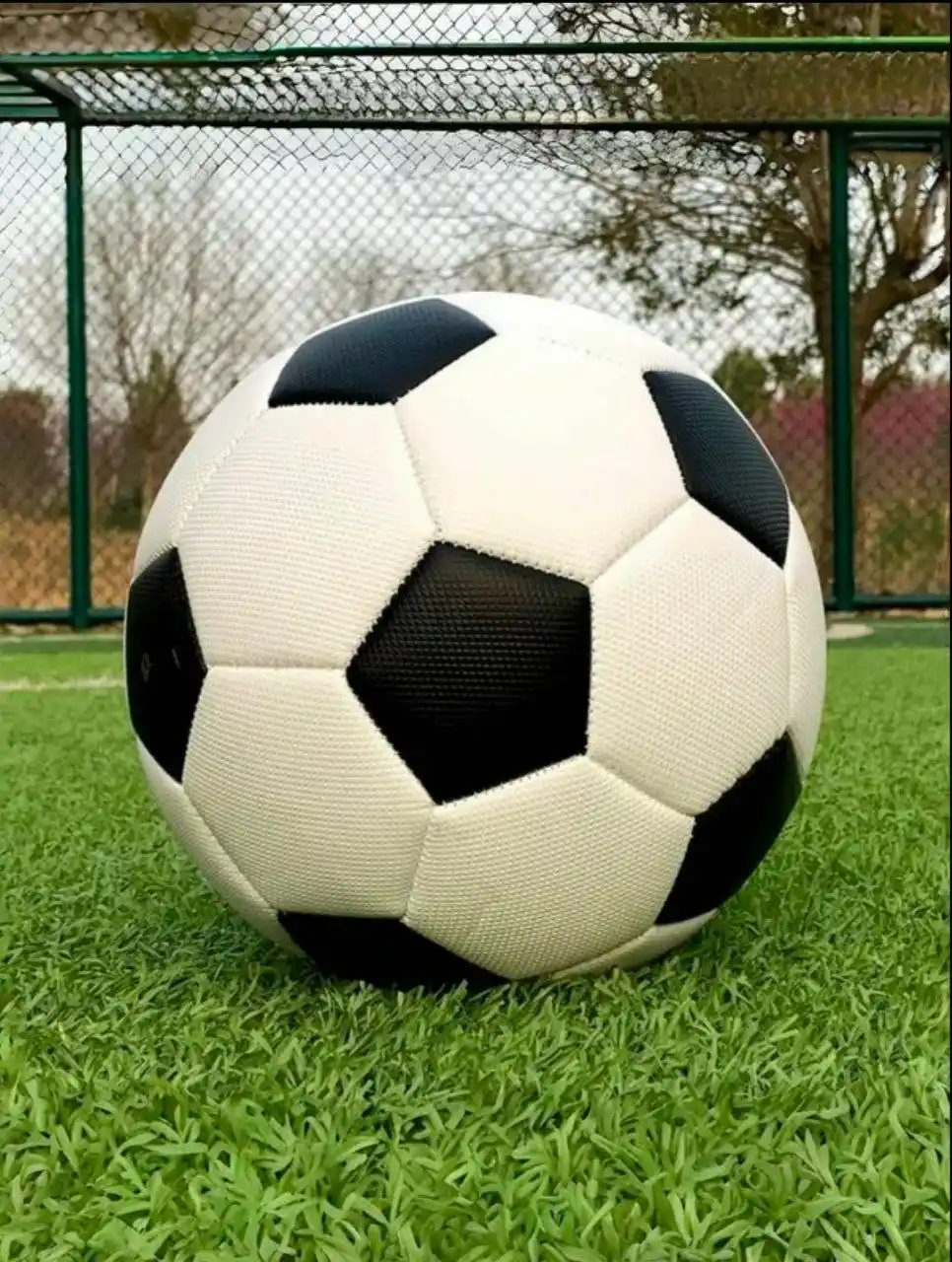Futbol to‘pi World Cup 2026 TRIONDA, mashg‘ulot va o‘yin uchun, 5 o‘lcham