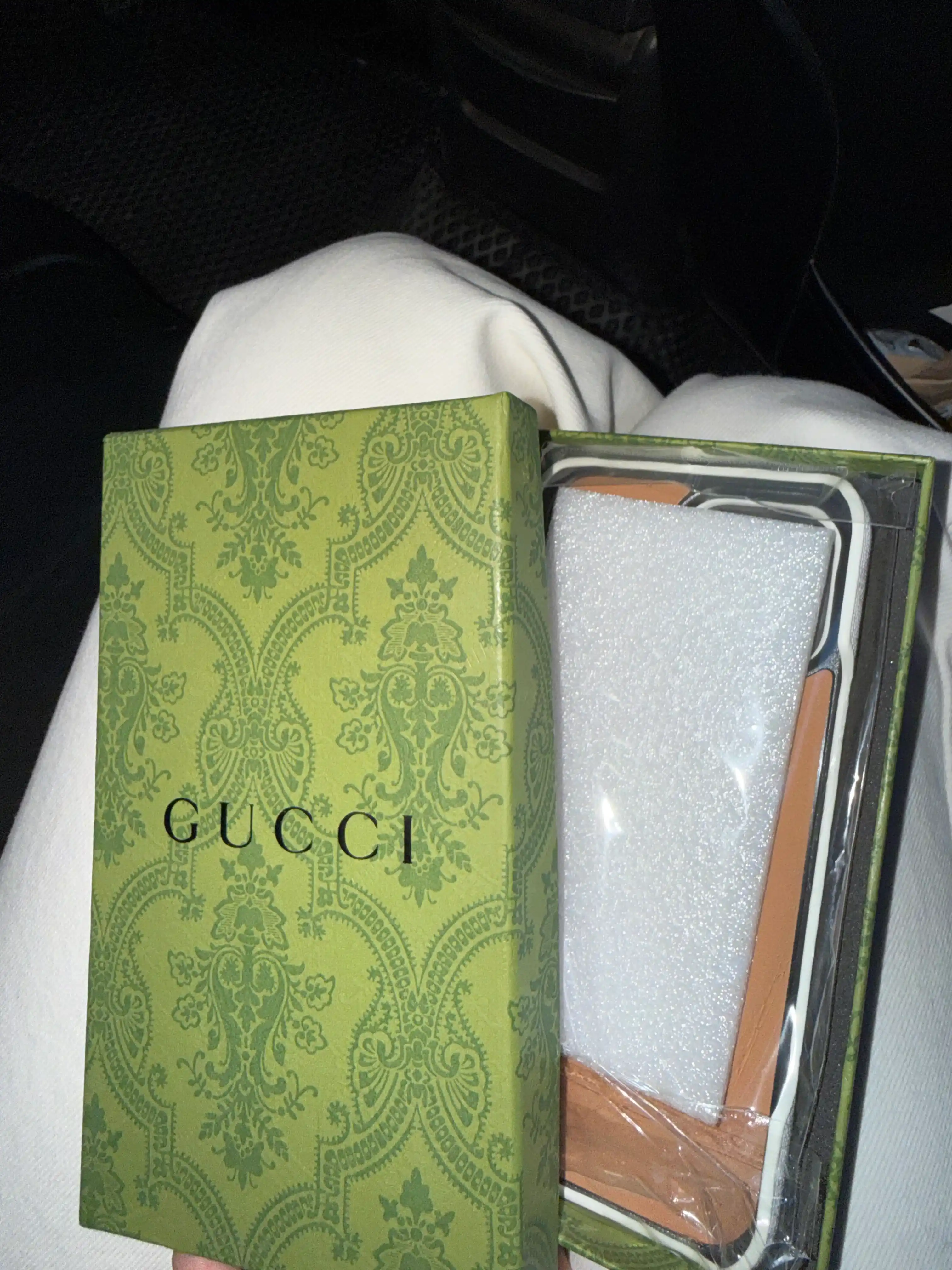 Чехол для iPhone Gucci с фирменным узором GG с коробкой