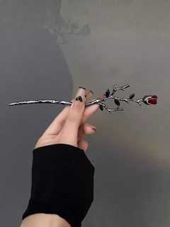Черное стекло