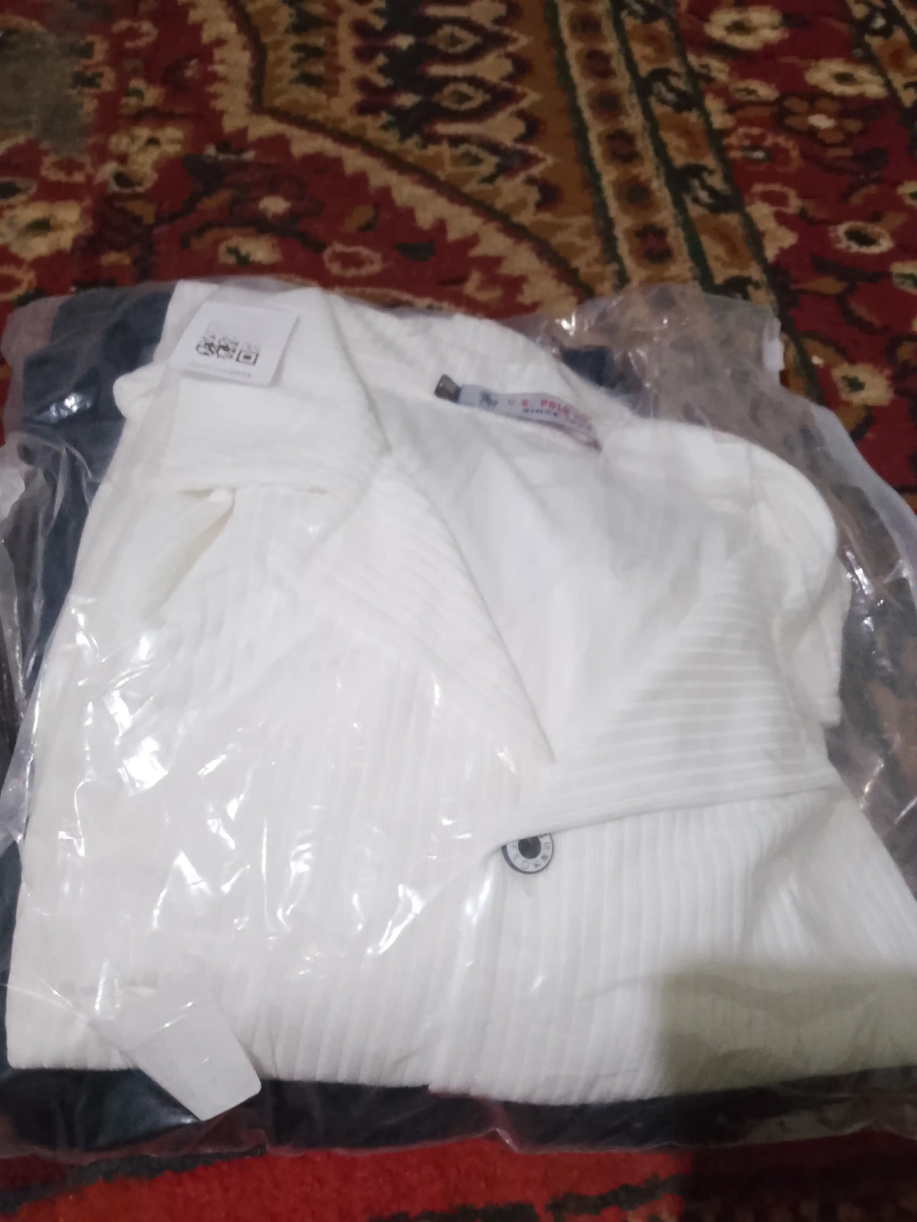 Erkaklar uchun ikki qismli yozgi kostyum, kiyim, polo, erkaklar kostyumi, kostyum-ko‘ylak