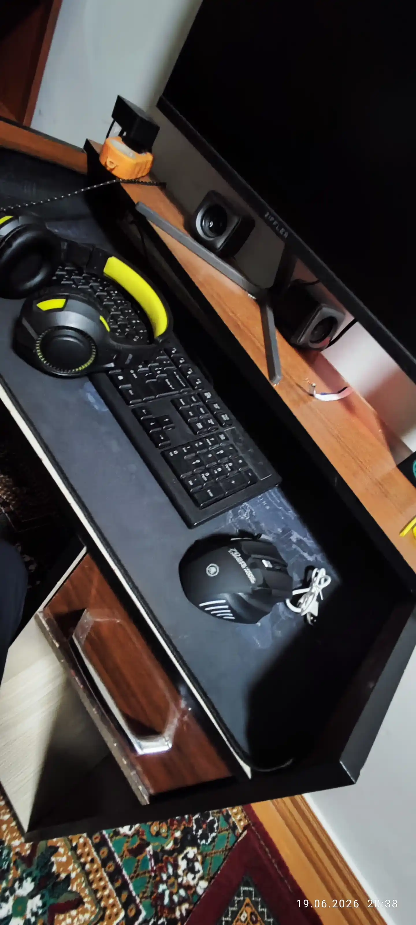 Simsiz sichqonchasi RGB yorug'lik, 3200 DPI, 800 mAh batareya, kompyuter va noutbuk uchun