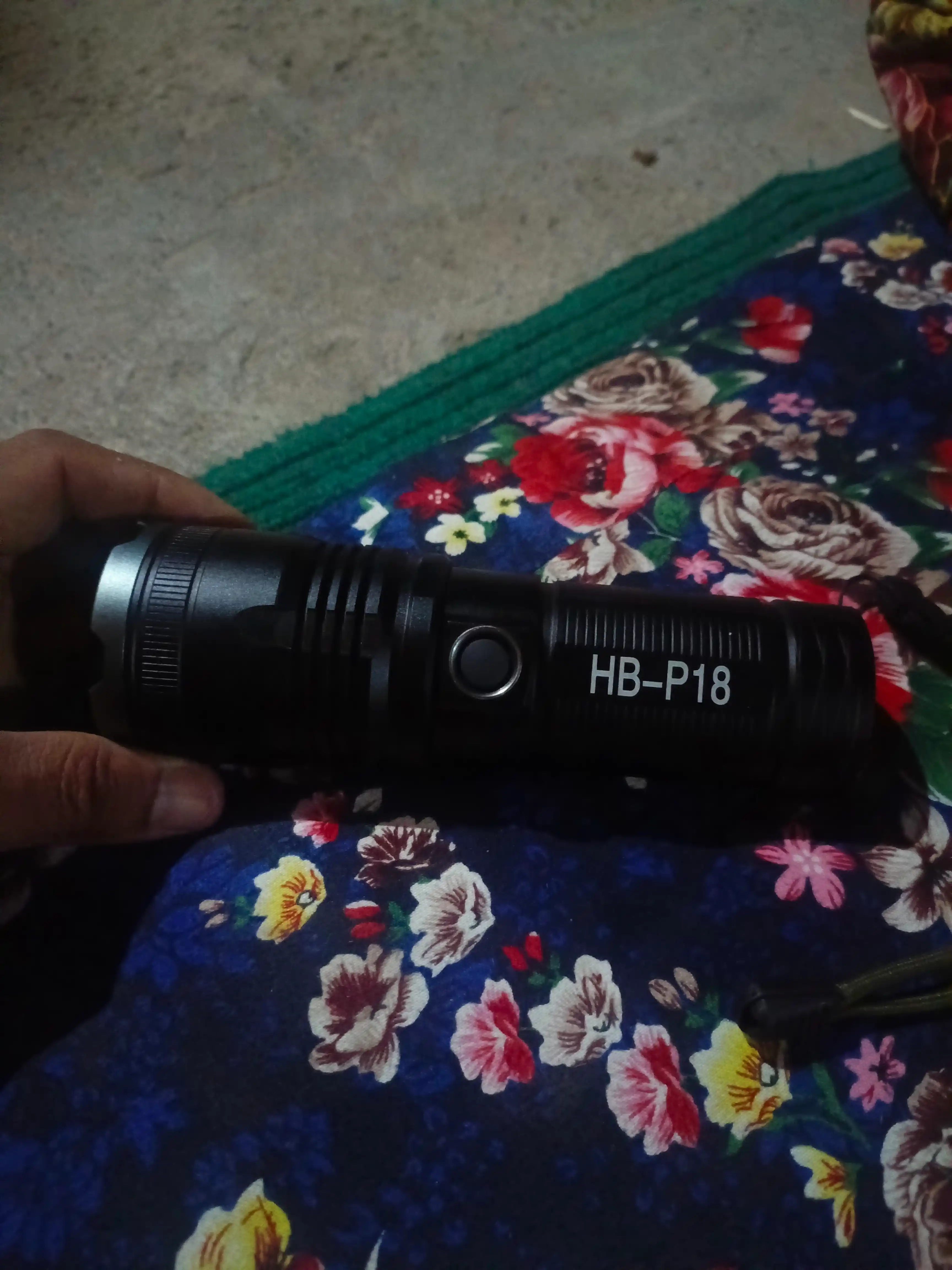 LaserLED Luminos diodli yorqin qo‘l chirog‘i HB-P18