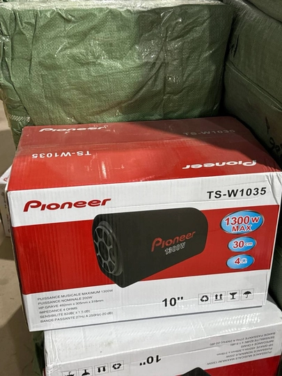 Pioneer", "13000 Вт", "10 дюймов", "автомобильный сабвуфер"