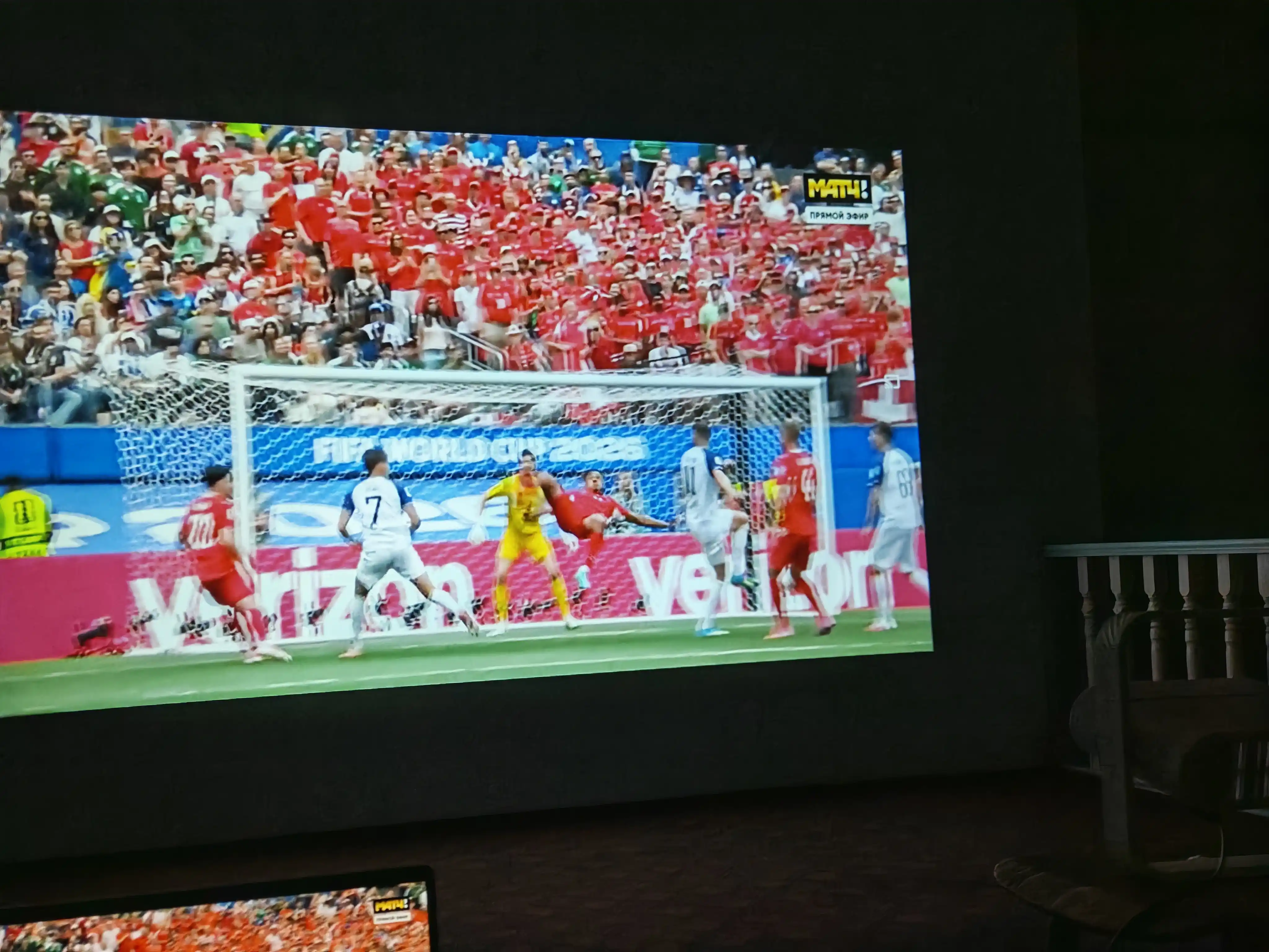 A10 Plus film proyektori, Android 4K proyektori + Wi-Fi, Bluetooth, HDMI