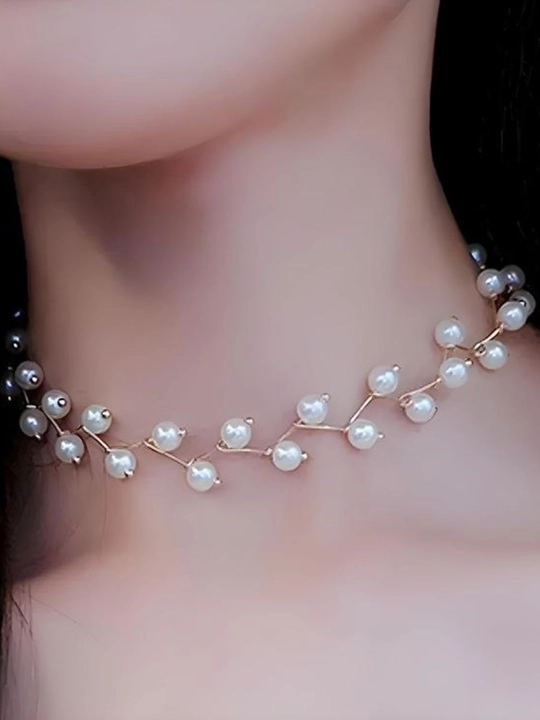 Ayollar uchun choker va braslet to‘plami – nafis bo‘yin taqinchog‘i va qo‘l aksessuari