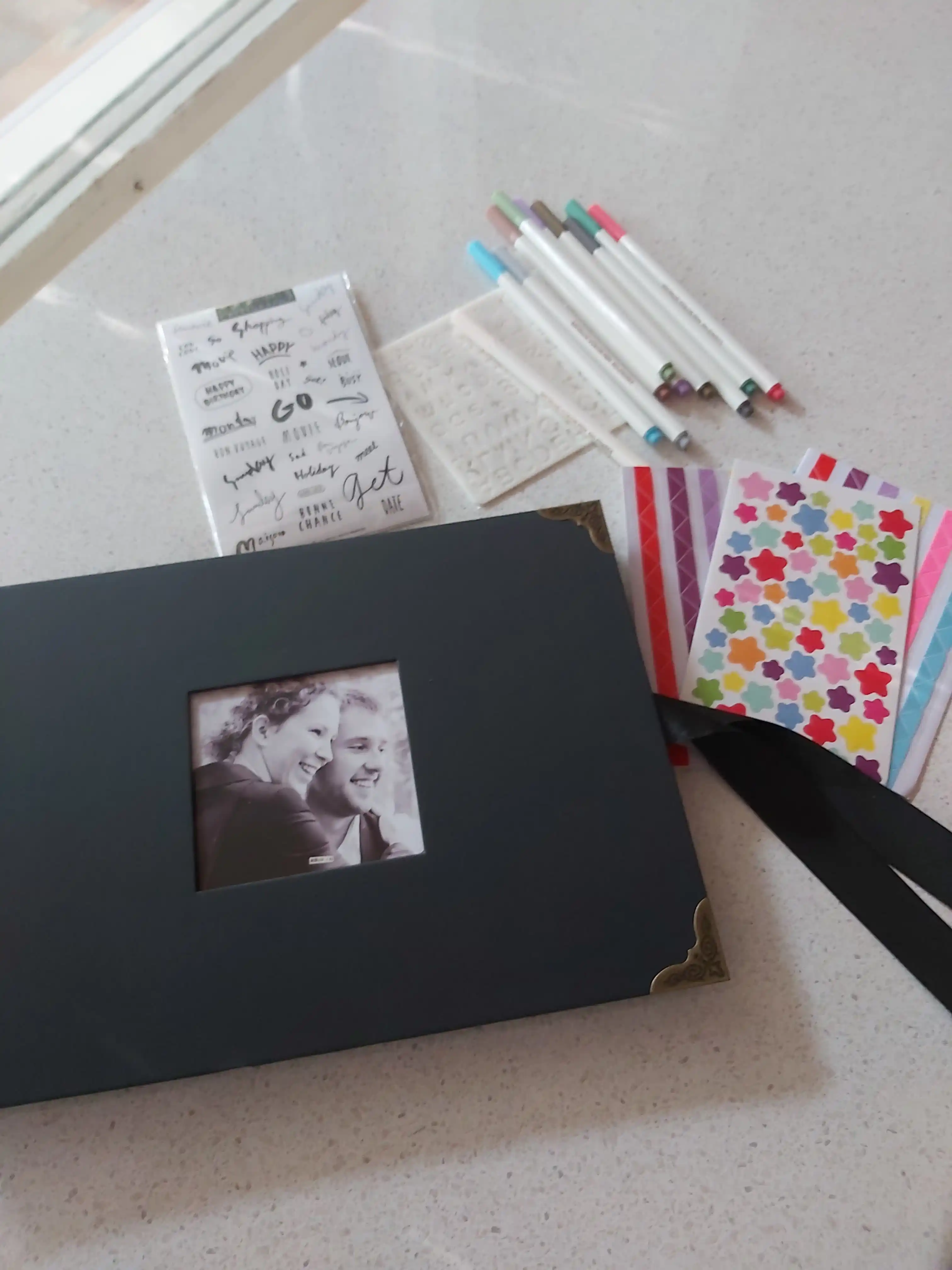 Bolalar, oila, to'y uchun fotoalbom, rasmlar uchun albom, sketchbuk, qora varaqlar bilan