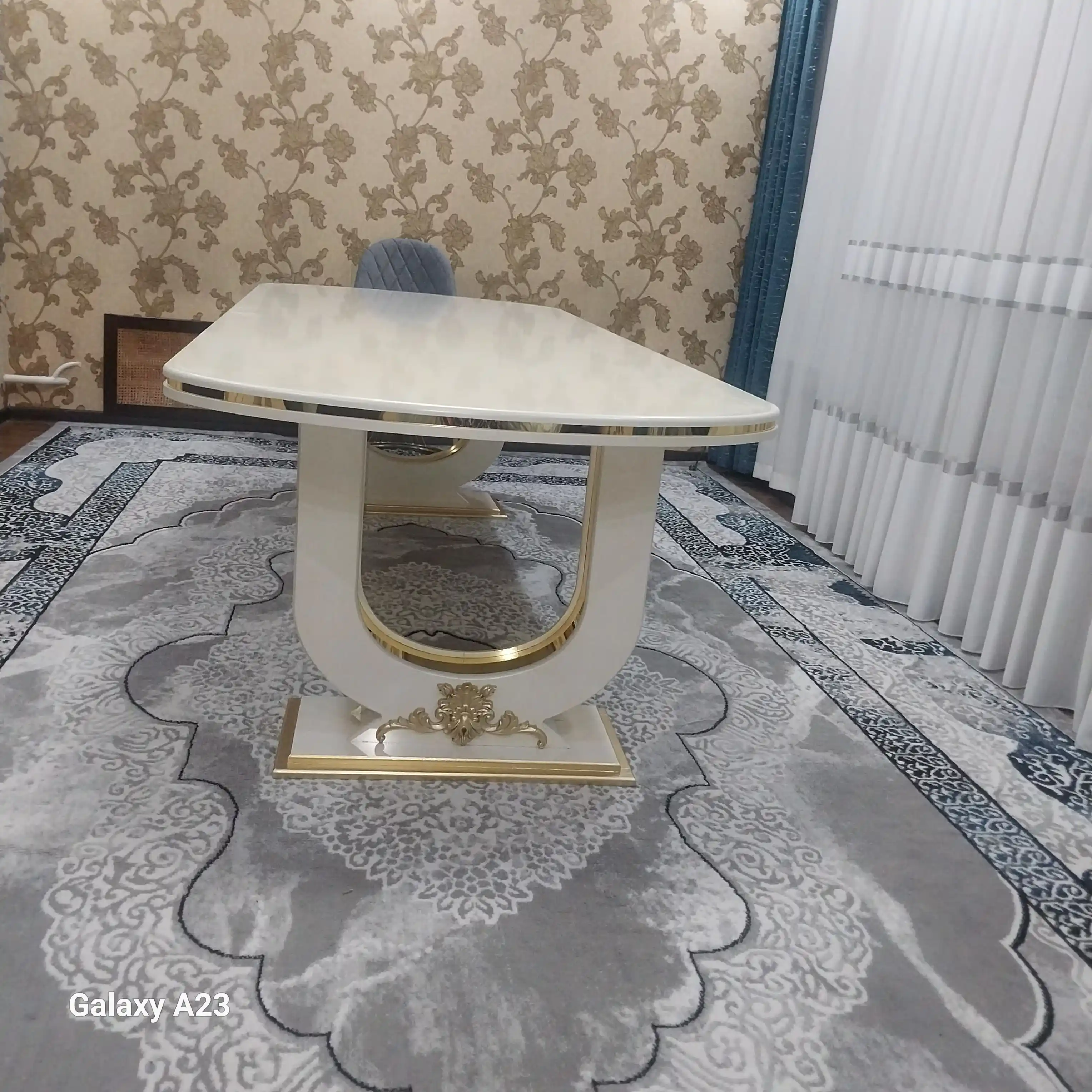 Удобный и стильный обеденный стул для кухни