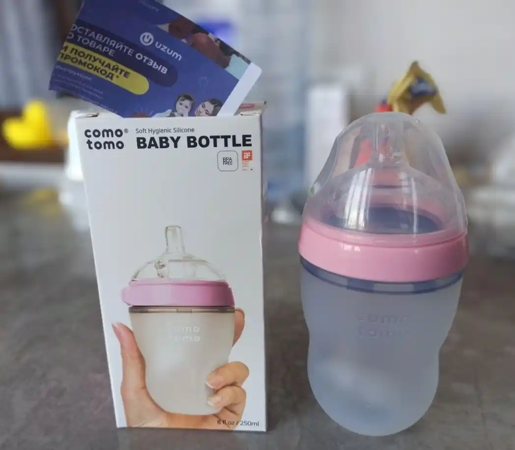 Suv idishi kolikaga qarshi Comotomo, pushti, 3 oy+, 250 ml