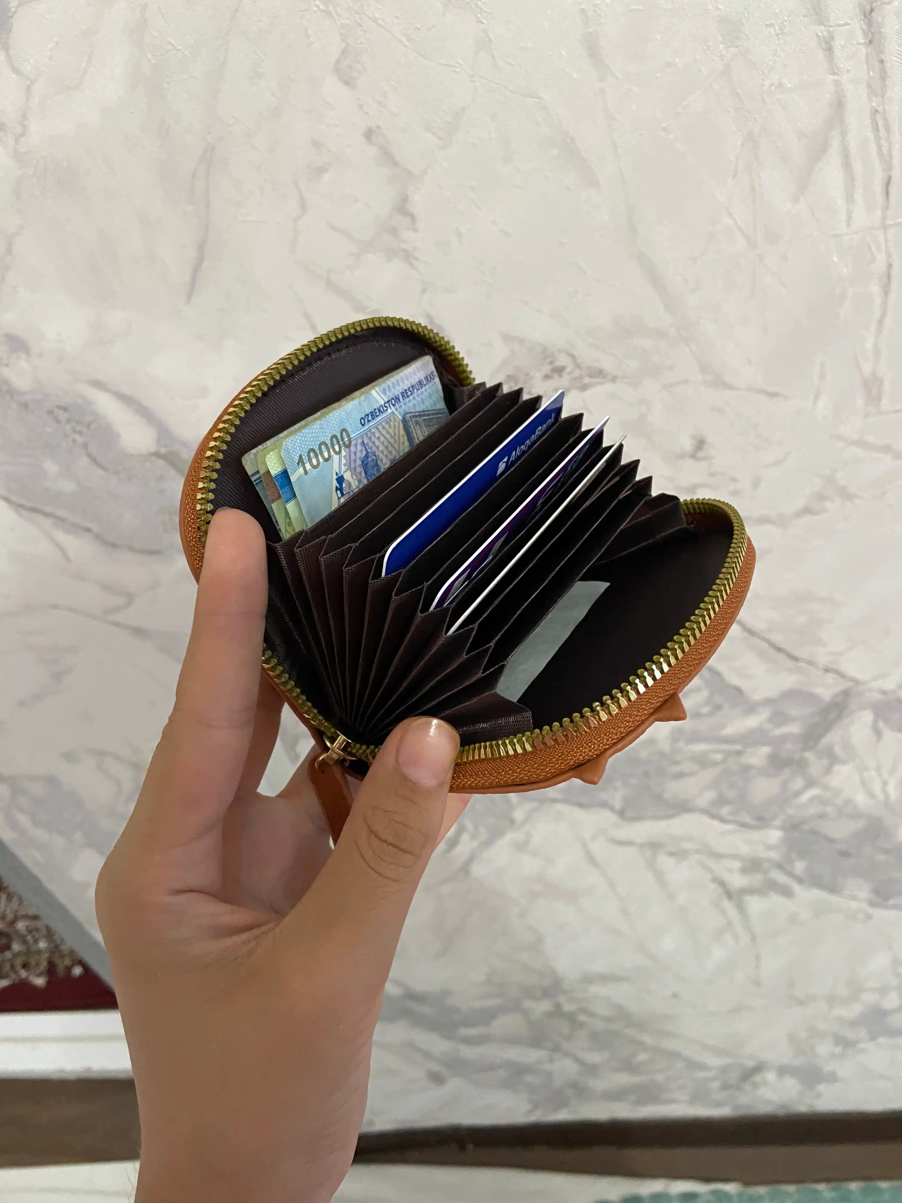 Ayollar va qizlar uchun hamyon, kartalar va pullar uchun