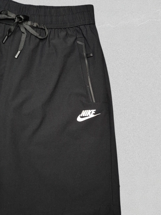 Шорты для мужчин Nike