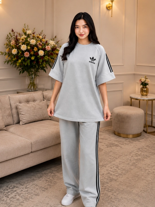 Женский спортивный комплект двойка oversize футболка и брюки, стандартный размер