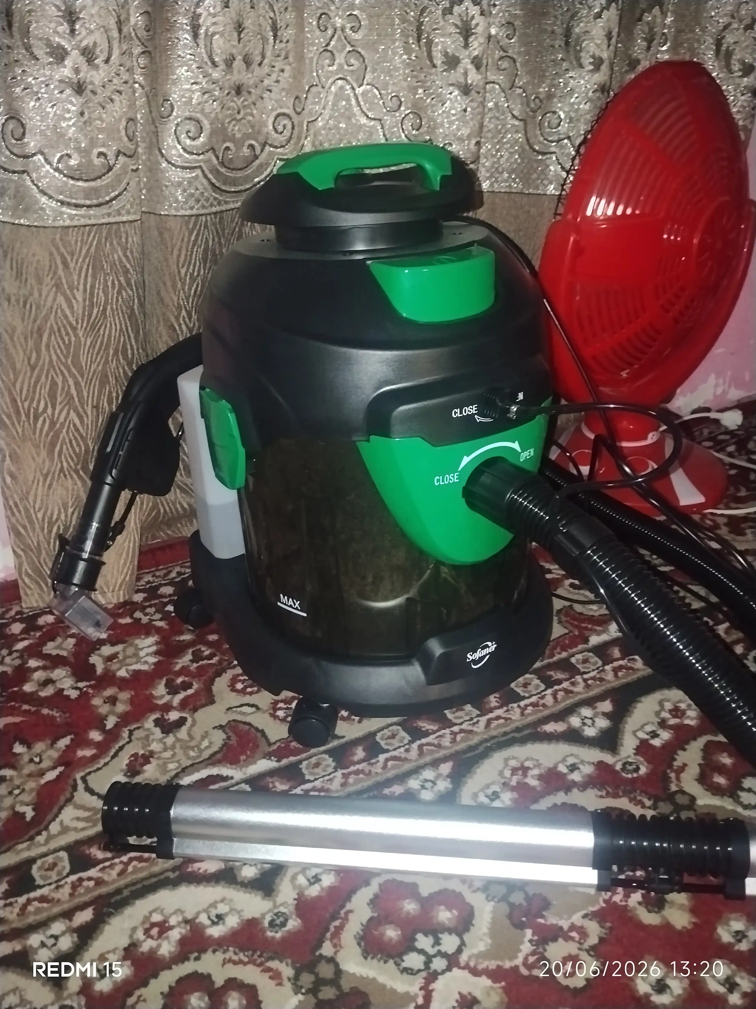 Пылесос Aquafilter для сухой и влажной уборки SOFANER