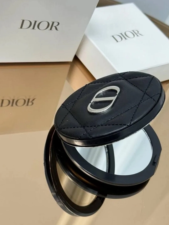 Dior cho'ntak bukma oynasi, ixcham ikki tomonlama pardoz oynasi
