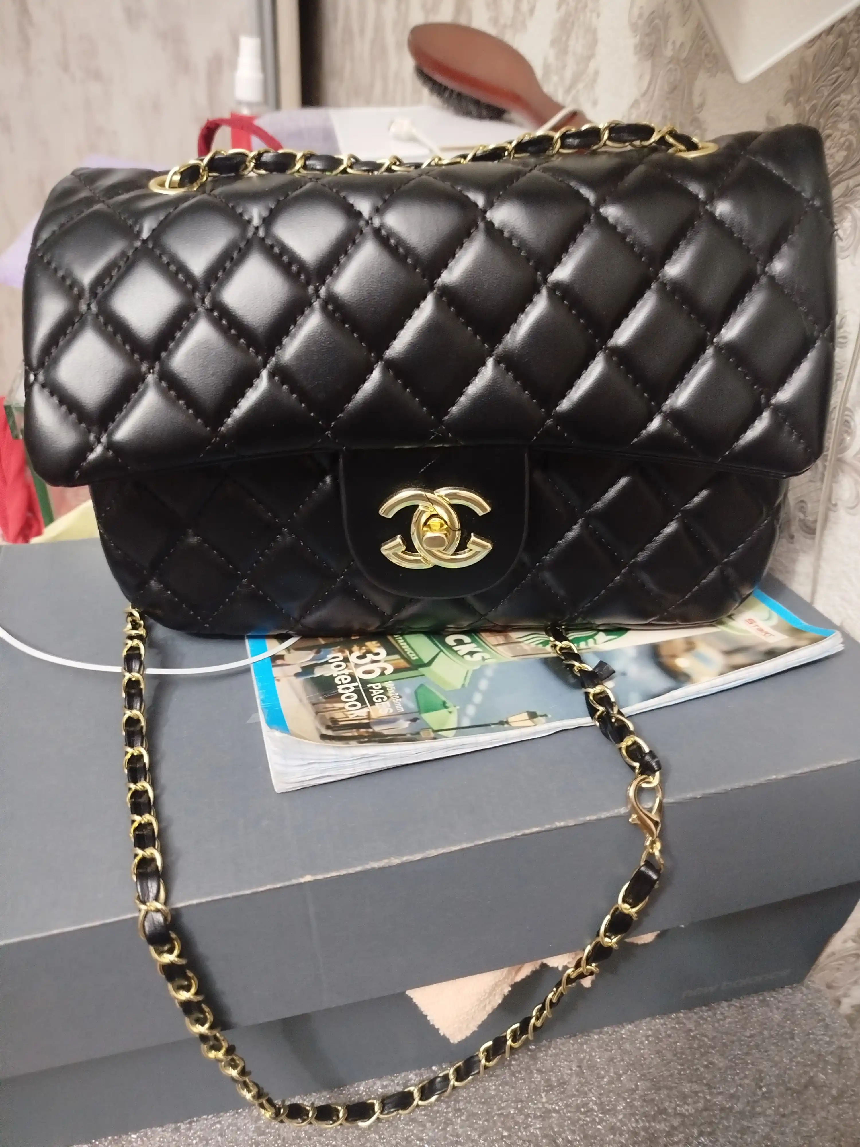 Chanel uslubidagi ayollar yelkama-sumkasi, mini Chanel debriyaj sumkasi