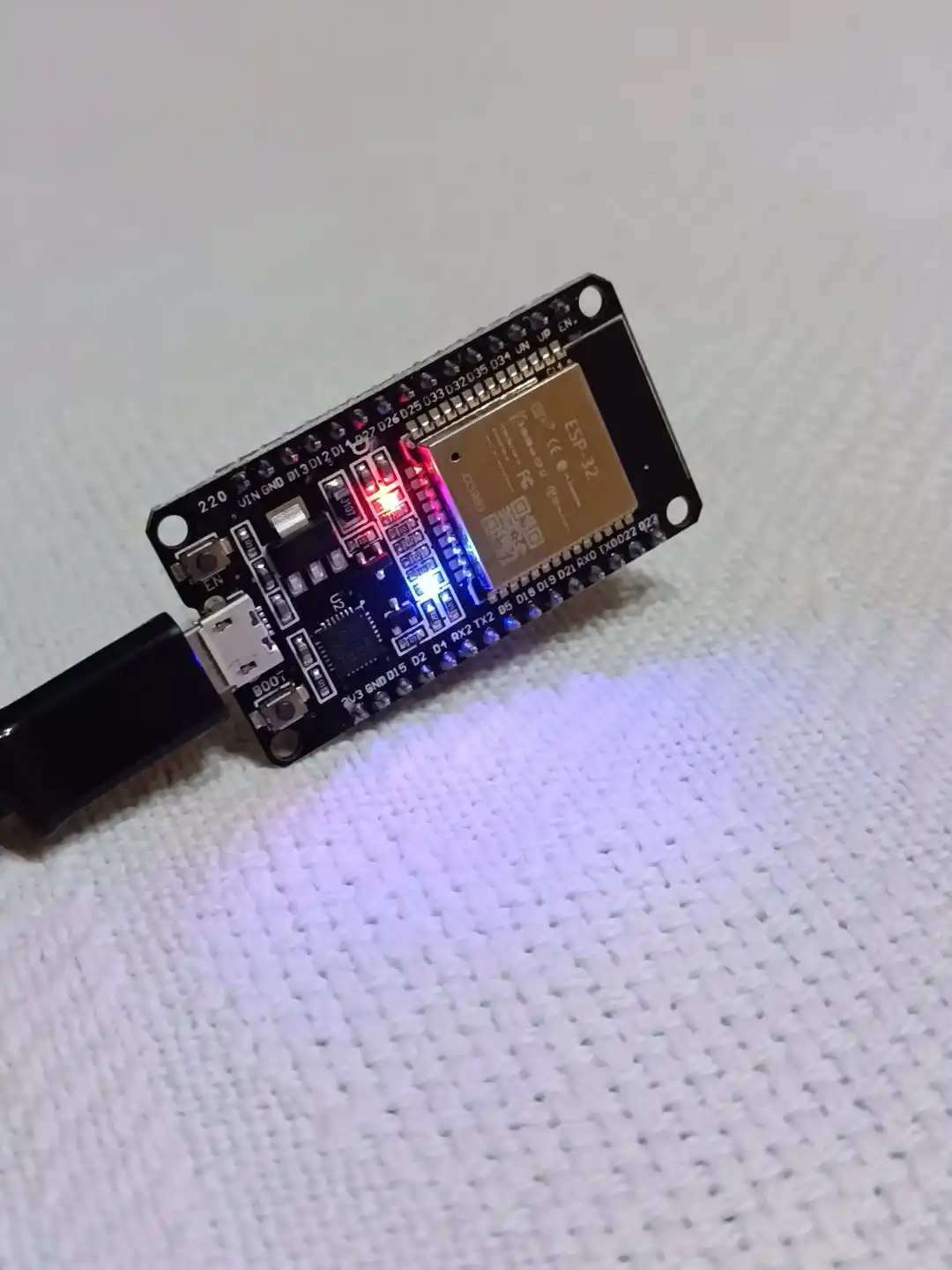 Simsiz modul ESP32-WROOM-32 Wi-Fi+Bluetooth