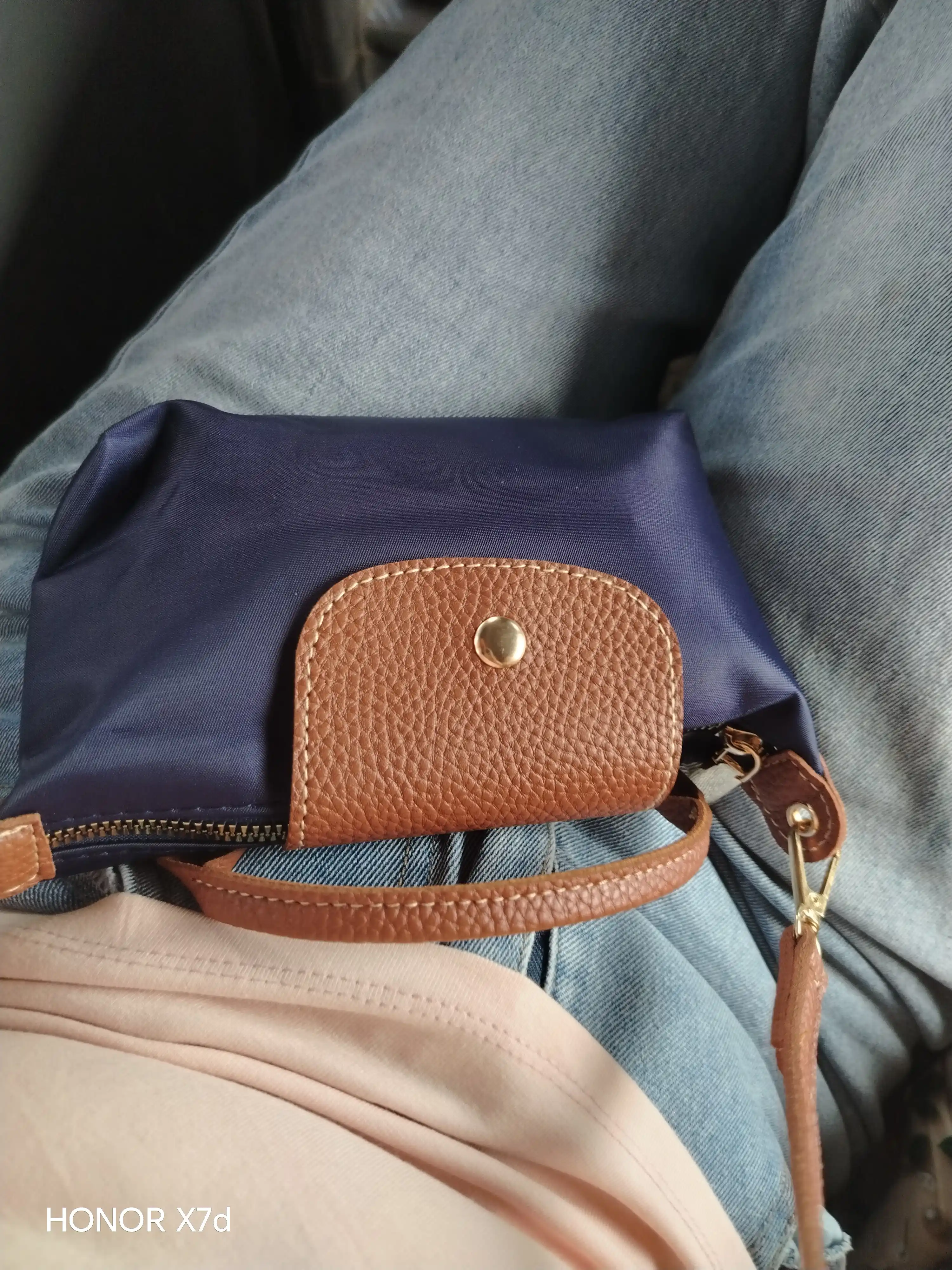 Ayollar uchun mini sumka Longchamp