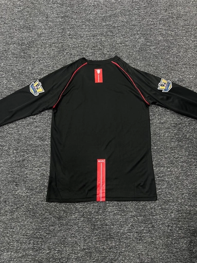 Retro futbol formasi