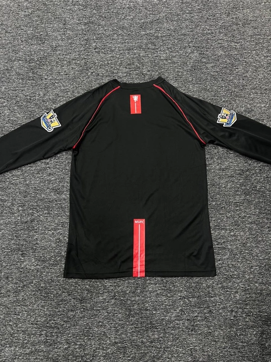 Retro futbol formasi